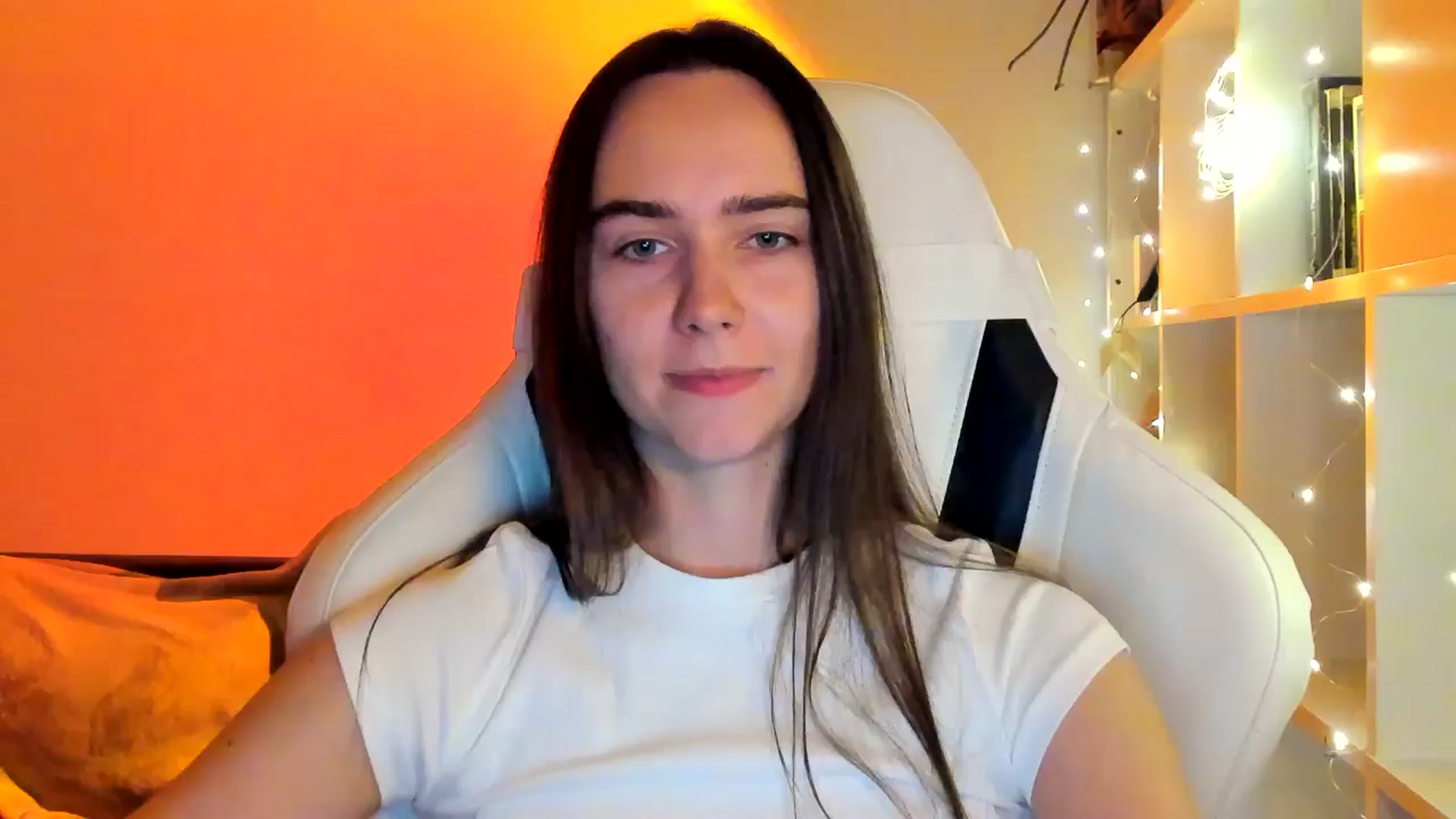 Gallery image thumbnail from OhAlisa's myfreecams stream on, 11/25/2025, 16:21 image 18 of 20