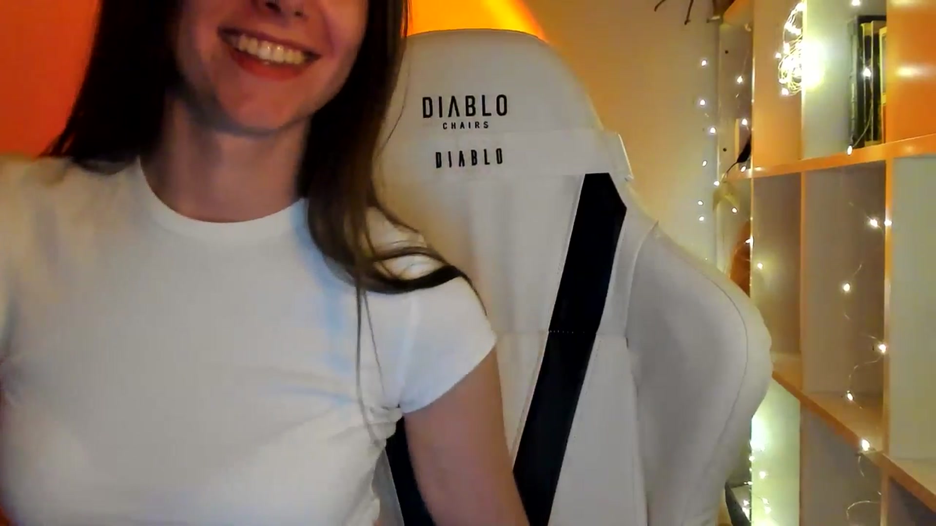 Gallery image thumbnail from OhAlisa's myfreecams stream on, 11/25/2025, 16:21 image 6 of 20