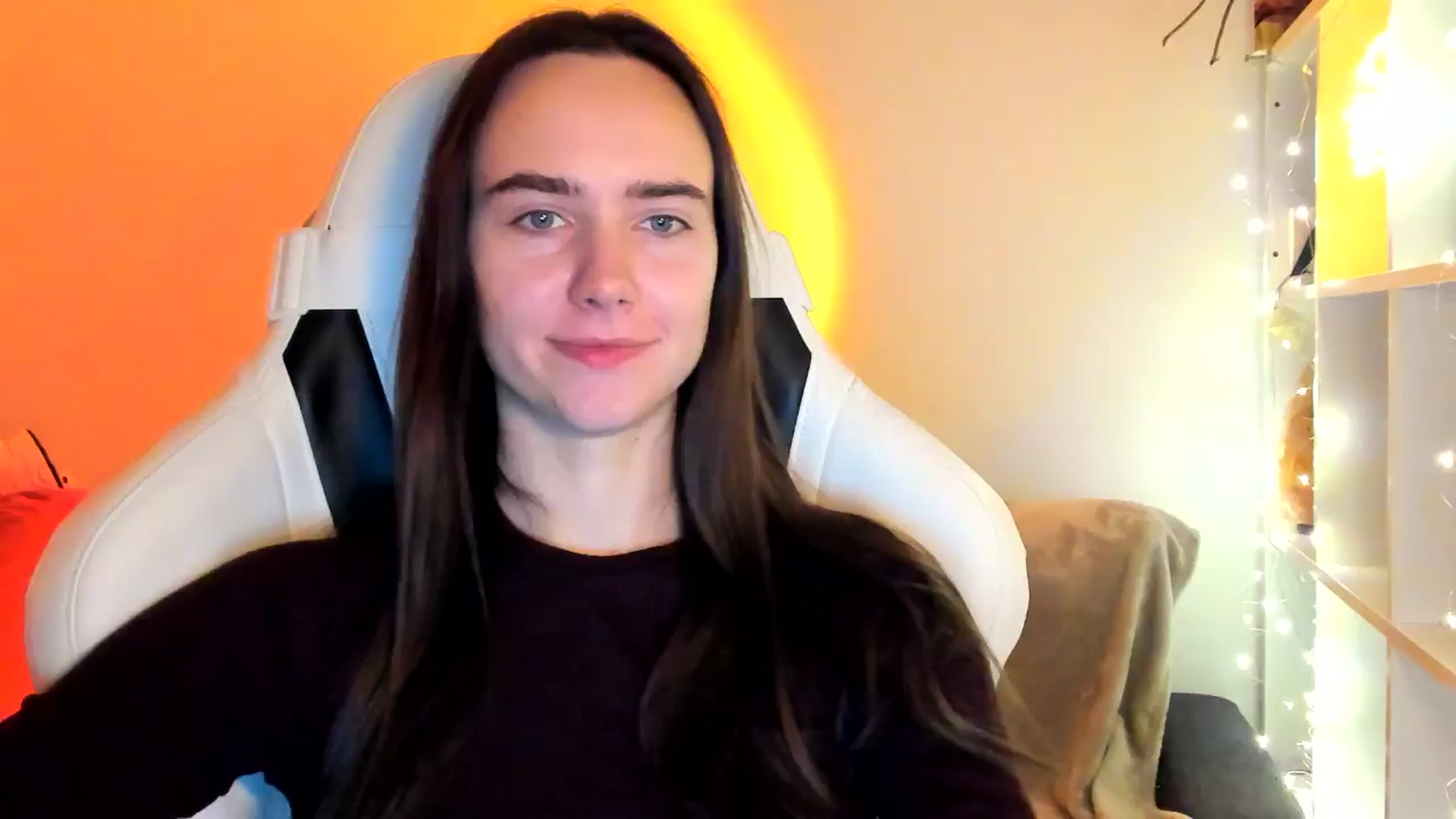 Gallery image thumbnail from OhAlisa's myfreecams stream on, 11/26/2025, 17:56 image 16 of 20
