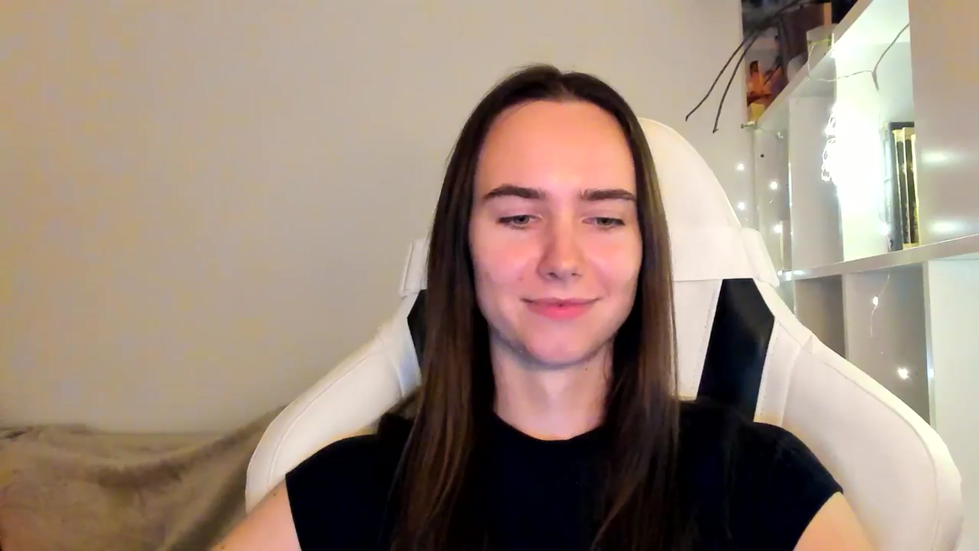 Gallery image thumbnail from OhAlisa's myfreecams stream on, 12/02/2025, 19:51 image 11 of 20