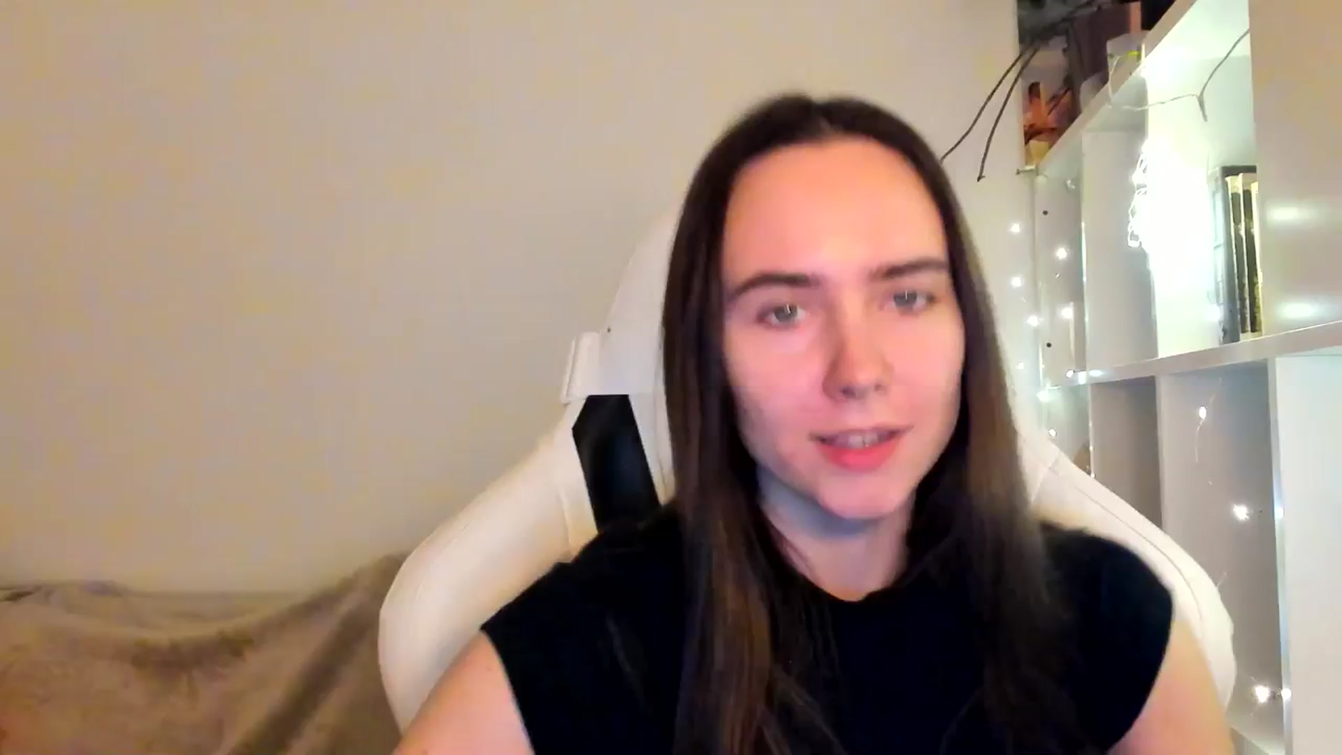 Gallery image thumbnail from OhAlisa's myfreecams stream on, 12/02/2025, 19:51 image 19 of 20