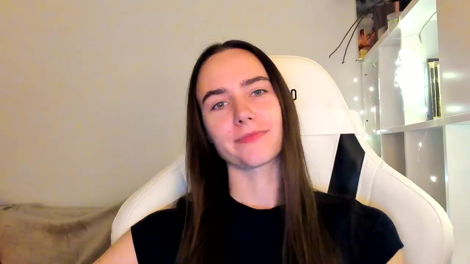 Gallery image thumbnail from OhAlisa's myfreecams stream on, 12/02/2025, 19:51 image 12 of 20