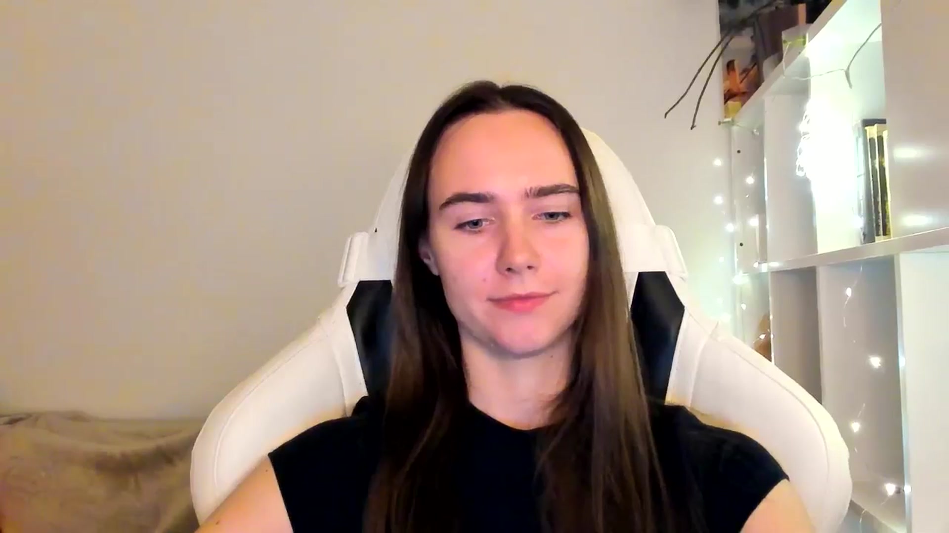 Gallery image thumbnail from OhAlisa's myfreecams stream on, 12/02/2025, 19:51 image 6 of 20