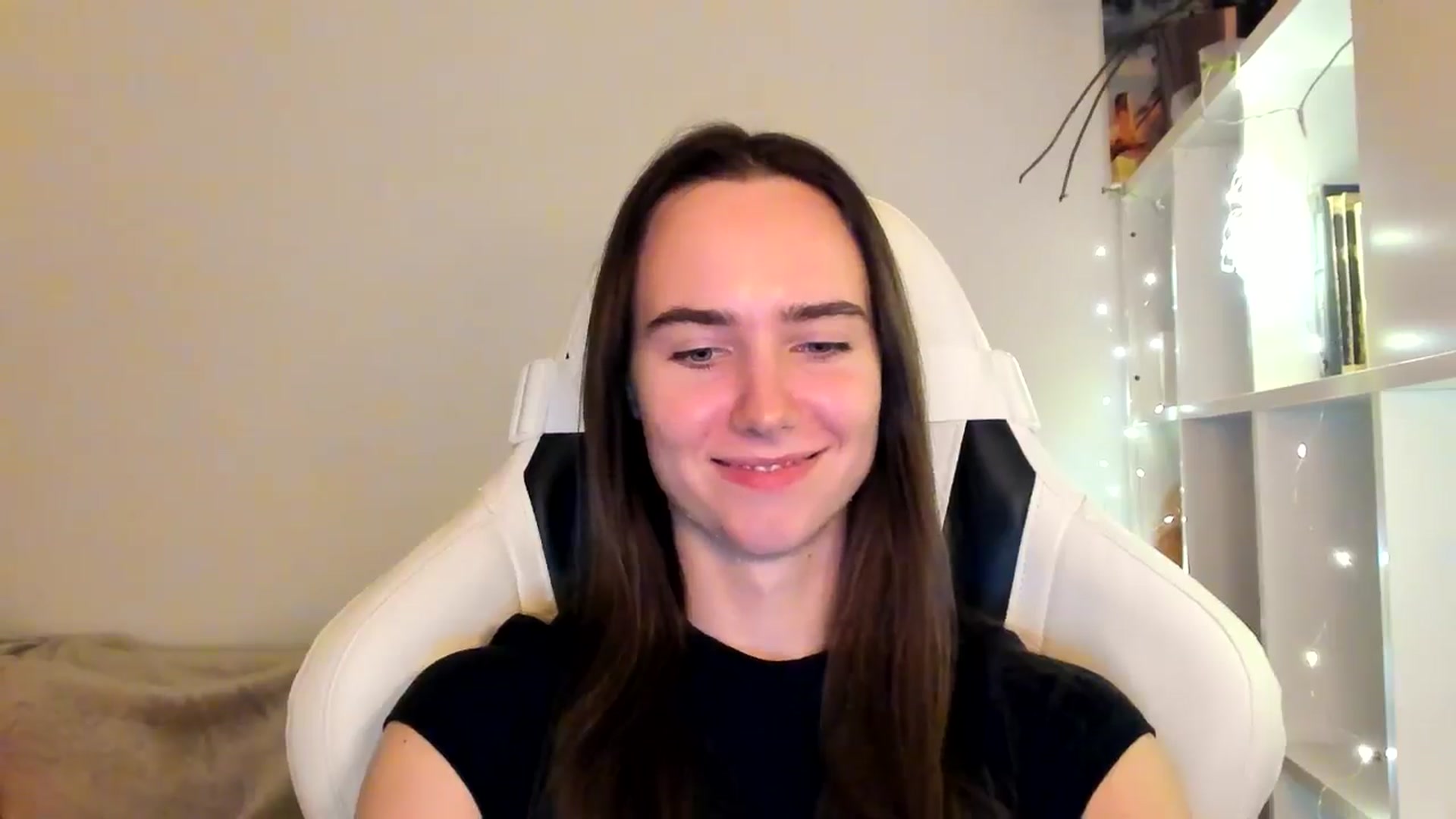 Gallery image thumbnail from OhAlisa's myfreecams stream on, 12/02/2025, 19:51 image 9 of 20