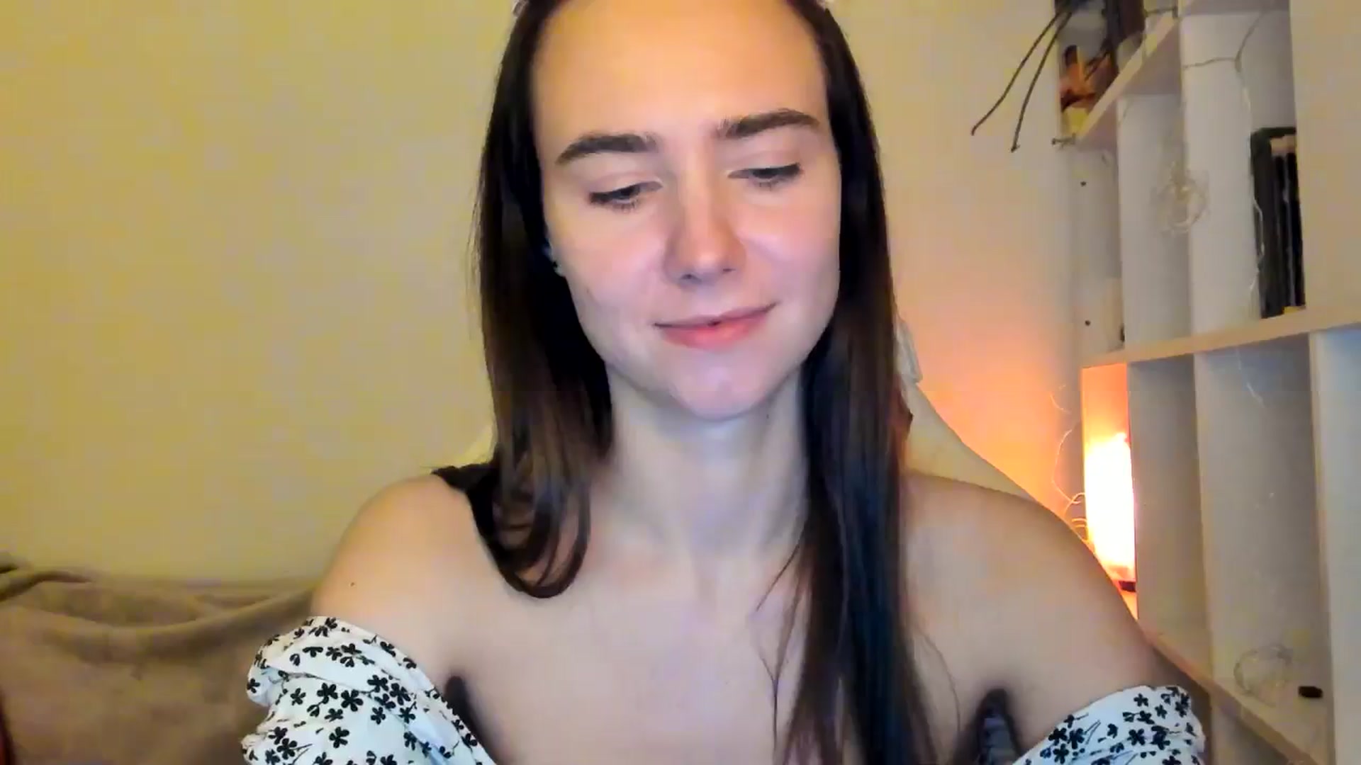 Gallery image thumbnail from OhAlisa's myfreecams stream on, 12/04/2025, 16:07 image 18 of 20