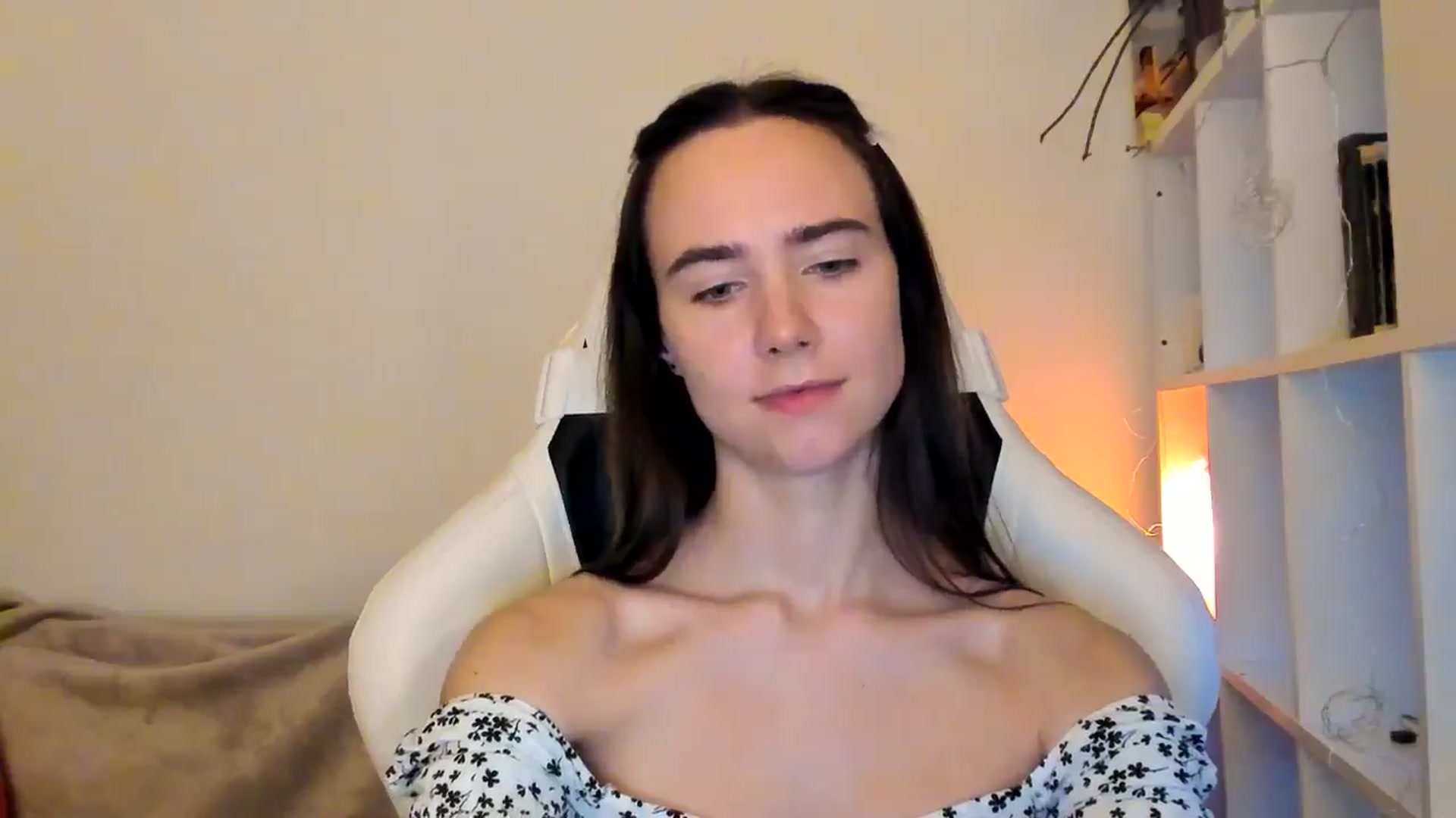 Gallery image thumbnail from OhAlisa's myfreecams stream on, 12/04/2025, 16:07 image 6 of 20