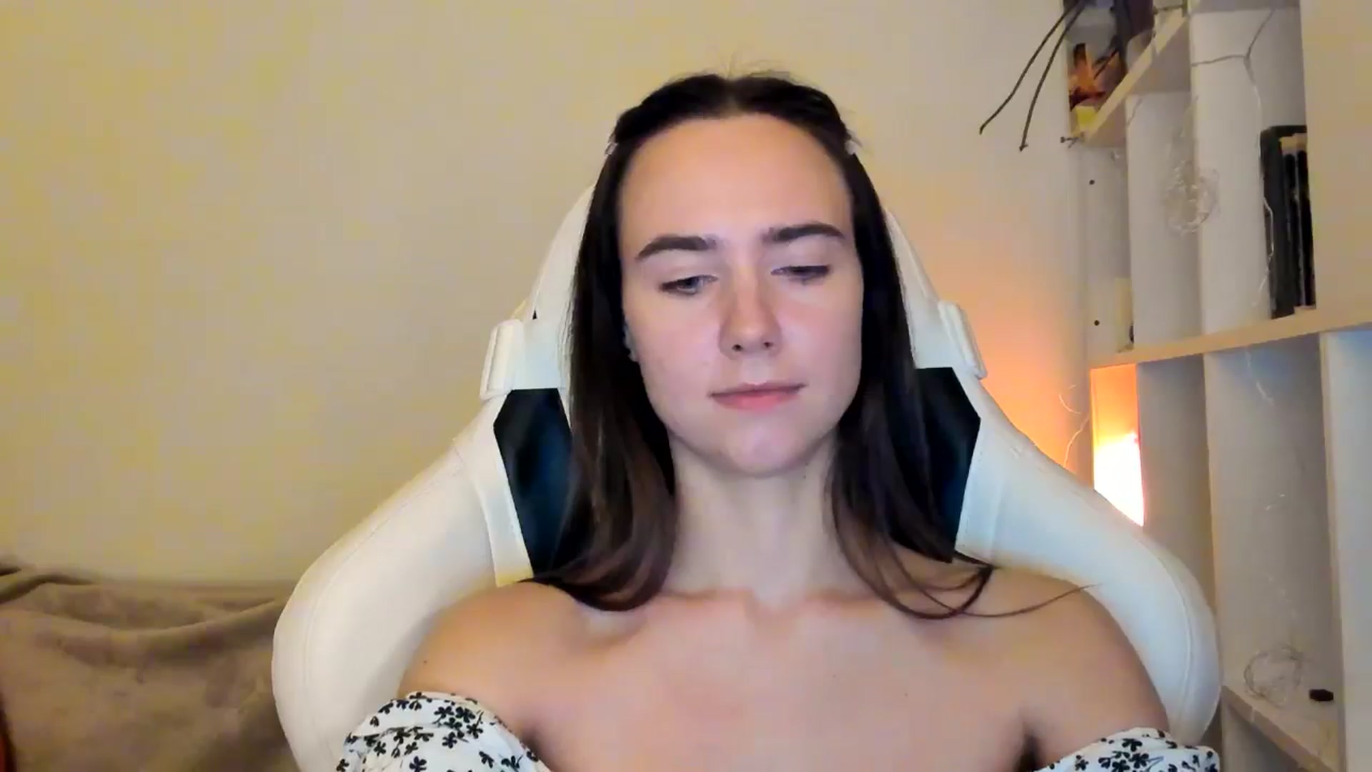 Gallery image thumbnail from OhAlisa's myfreecams stream on, 12/04/2025, 16:07 image 11 of 20