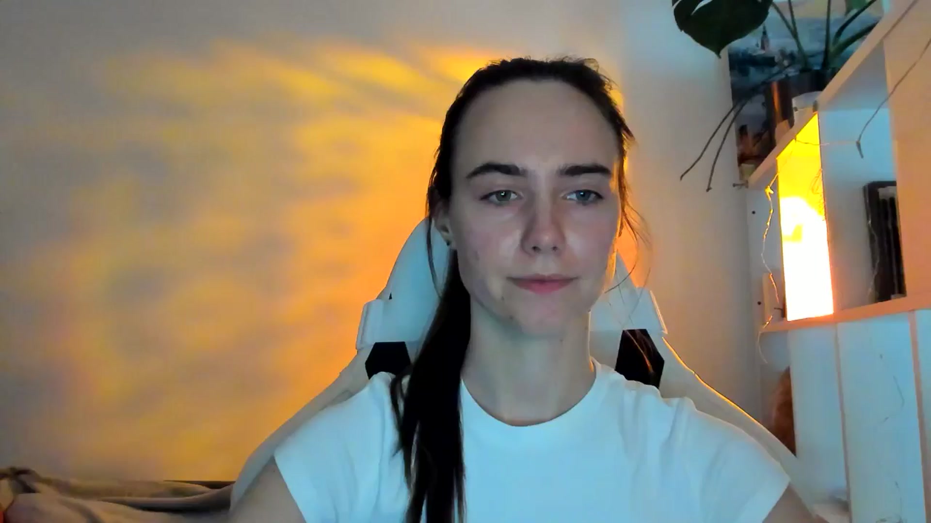 Gallery image thumbnail from OhAlisa's myfreecams stream on, 12/07/2025, 13:47 image 14 of 20