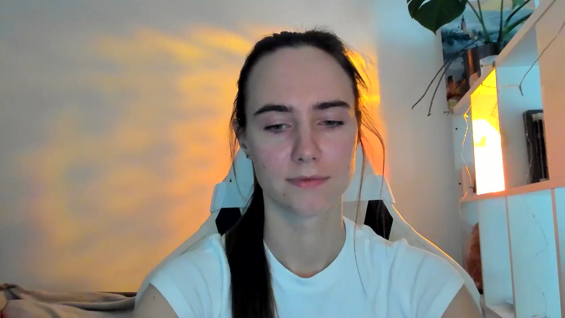 Gallery image thumbnail from OhAlisa's myfreecams stream on, 12/07/2025, 13:47 image 4 of 20