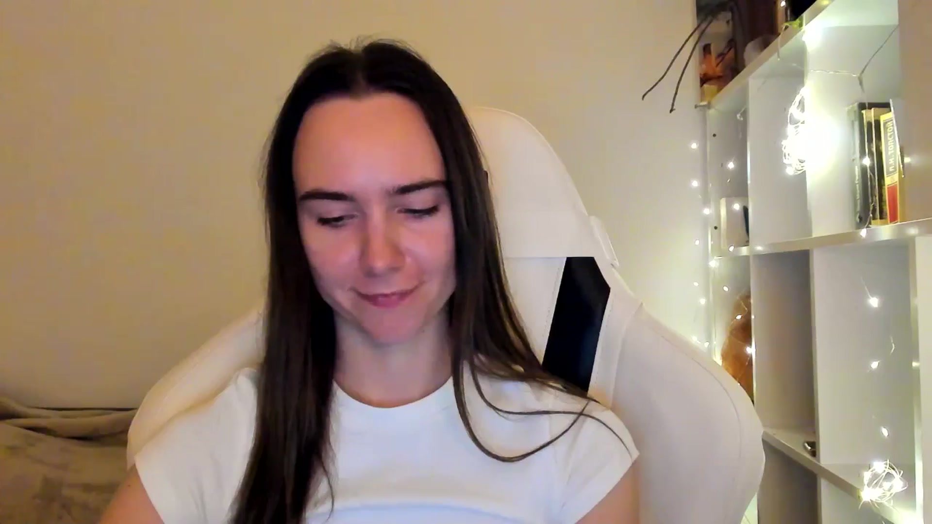 Gallery image thumbnail from OhAlisa's myfreecams stream on, 12/11/2025, 17:17 image 18 of 20