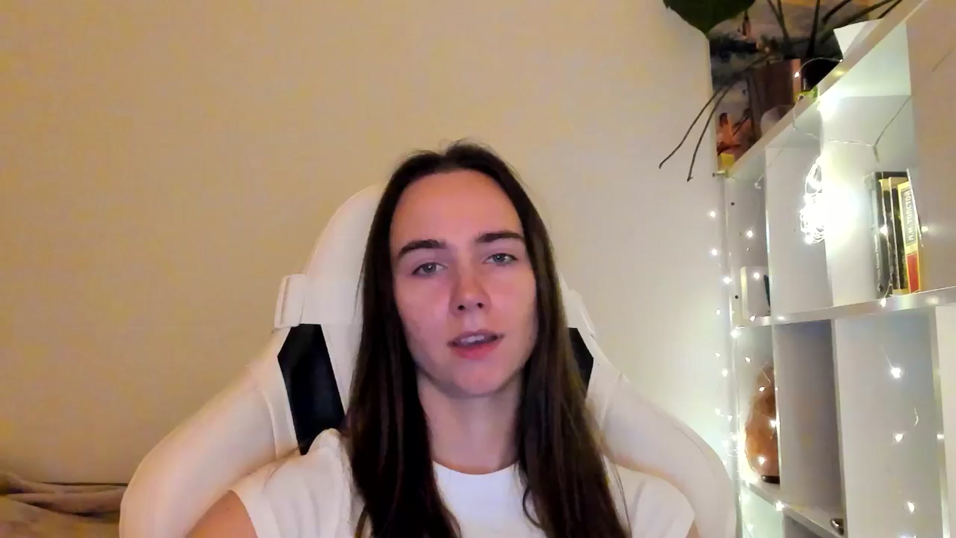 Gallery image thumbnail from OhAlisa's myfreecams stream on, 12/11/2025, 17:17 image 8 of 20
