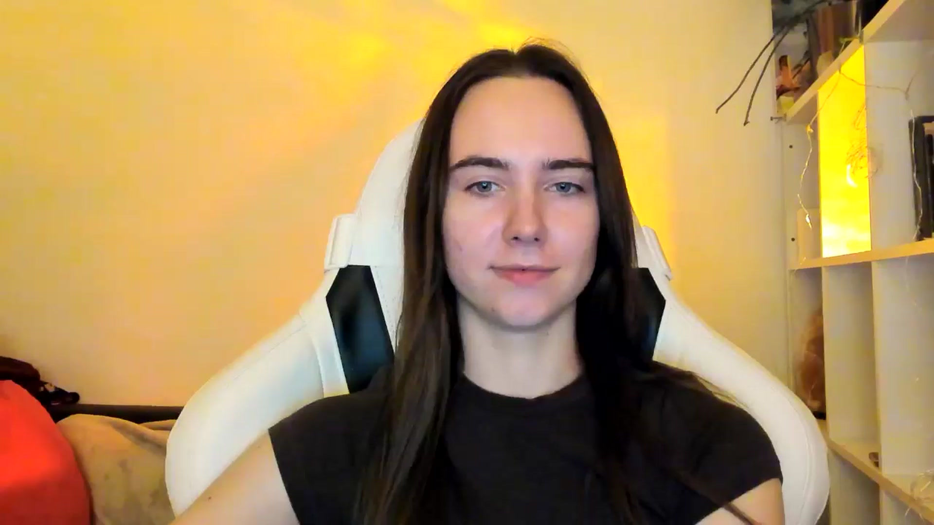 Gallery image thumbnail from OhAlisa's myfreecams stream on, 12/12/2025, 16:05 image 12 of 20