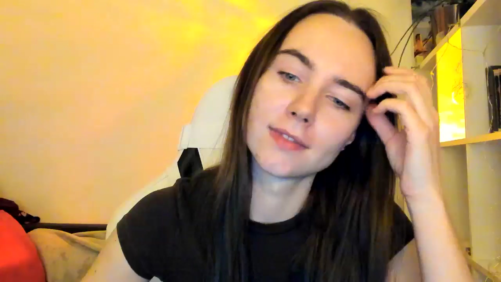 Gallery image thumbnail from OhAlisa's myfreecams stream on, 12/12/2025, 16:05 image 2 of 20
