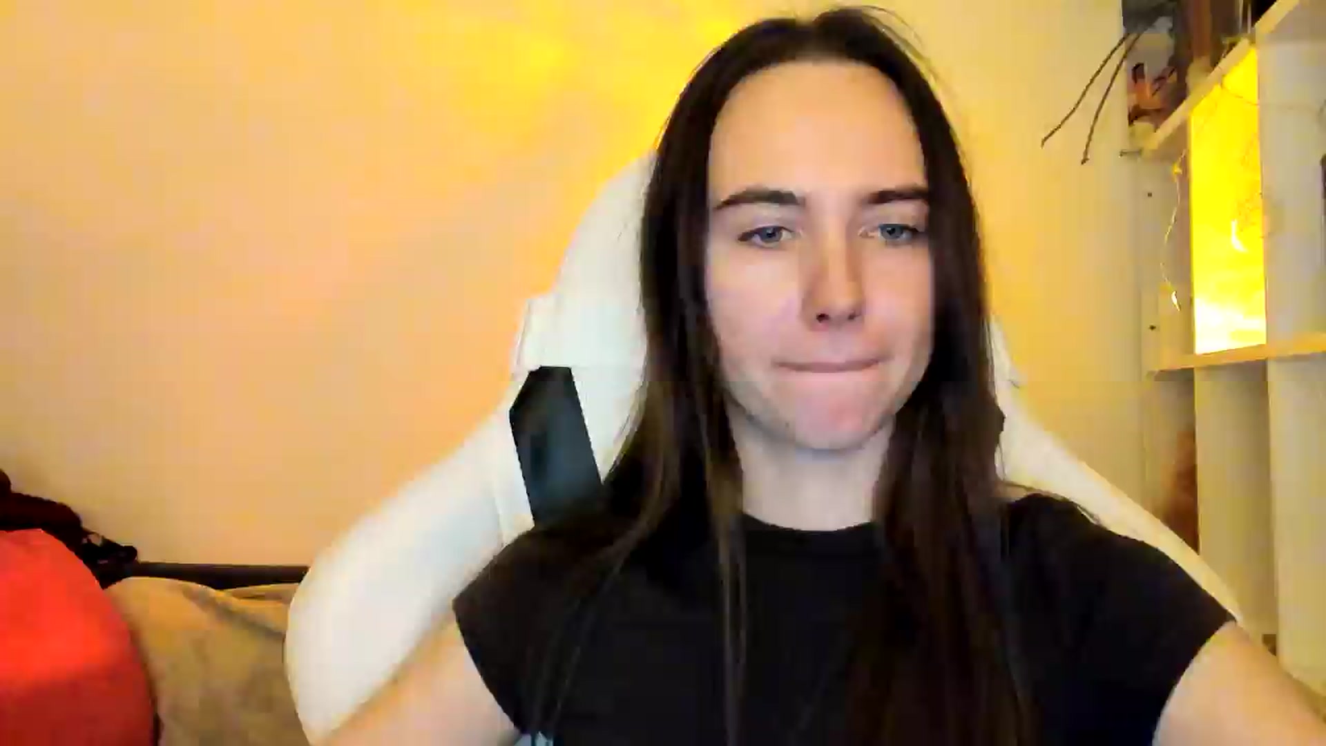 Gallery image thumbnail from OhAlisa's myfreecams stream on, 12/12/2025, 16:05 image 4 of 20