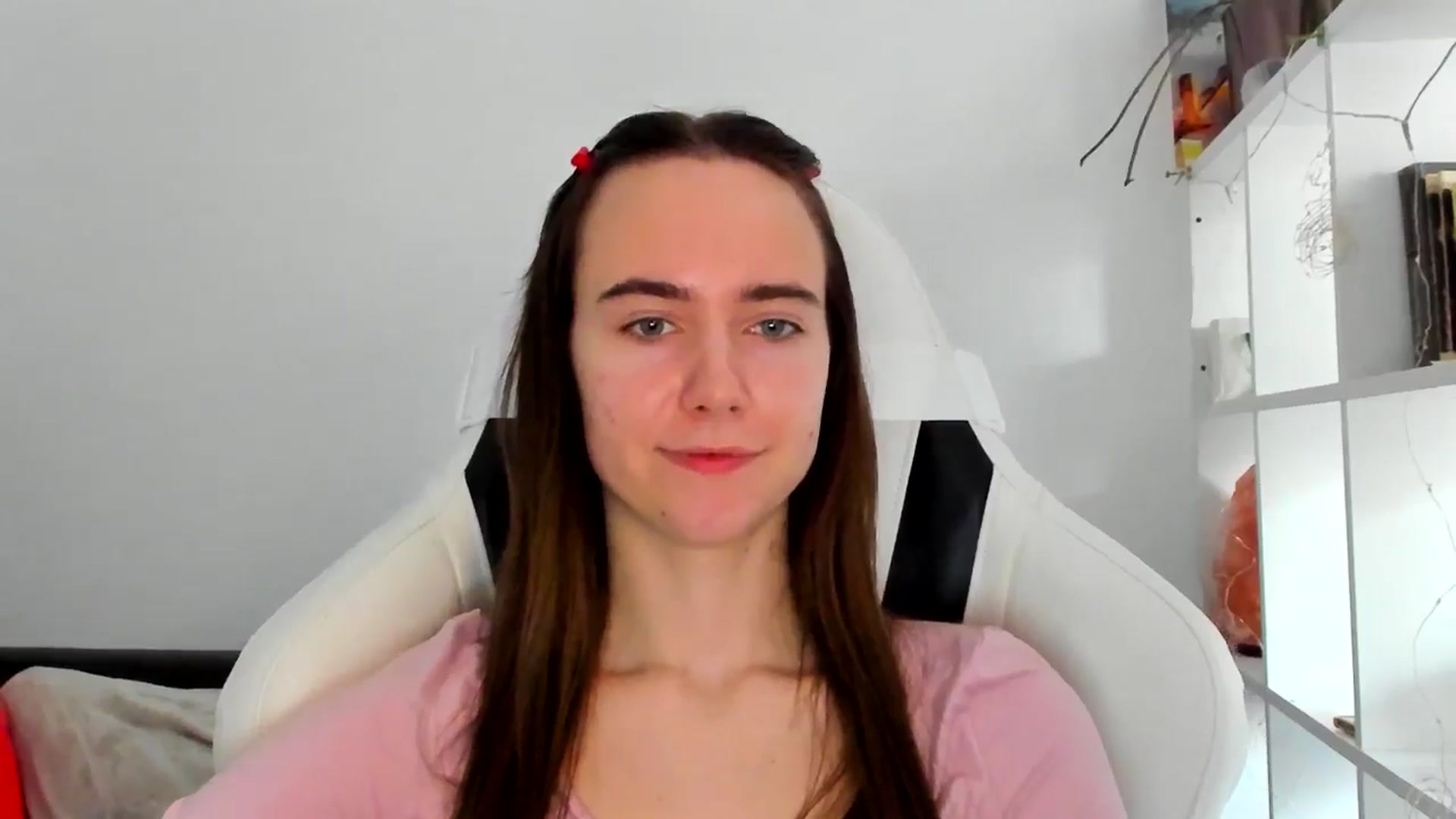 Gallery image thumbnail from OhAlisa's myfreecams stream on, 12/13/2025, 13:38 image 16 of 20