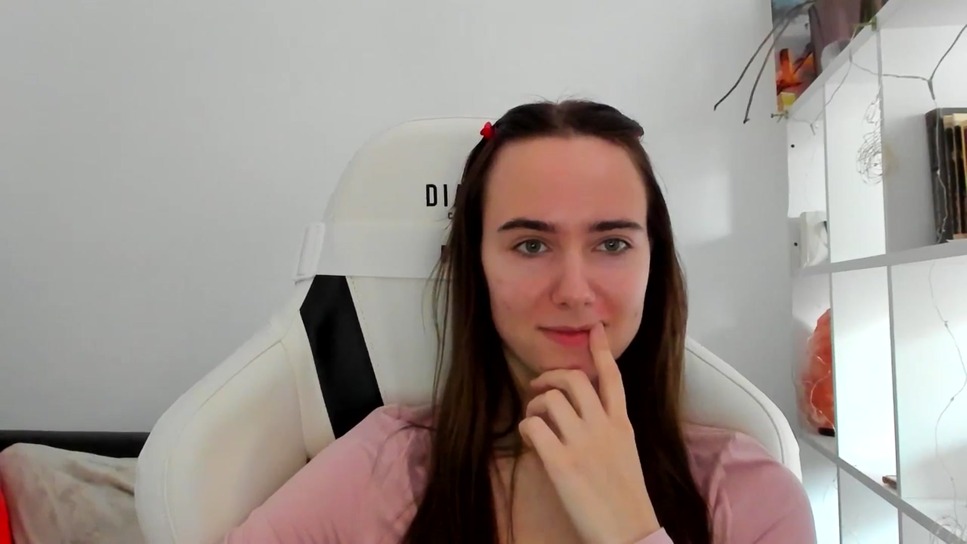 Gallery image thumbnail from OhAlisa's myfreecams stream on, 12/13/2025, 13:38 image 12 of 20