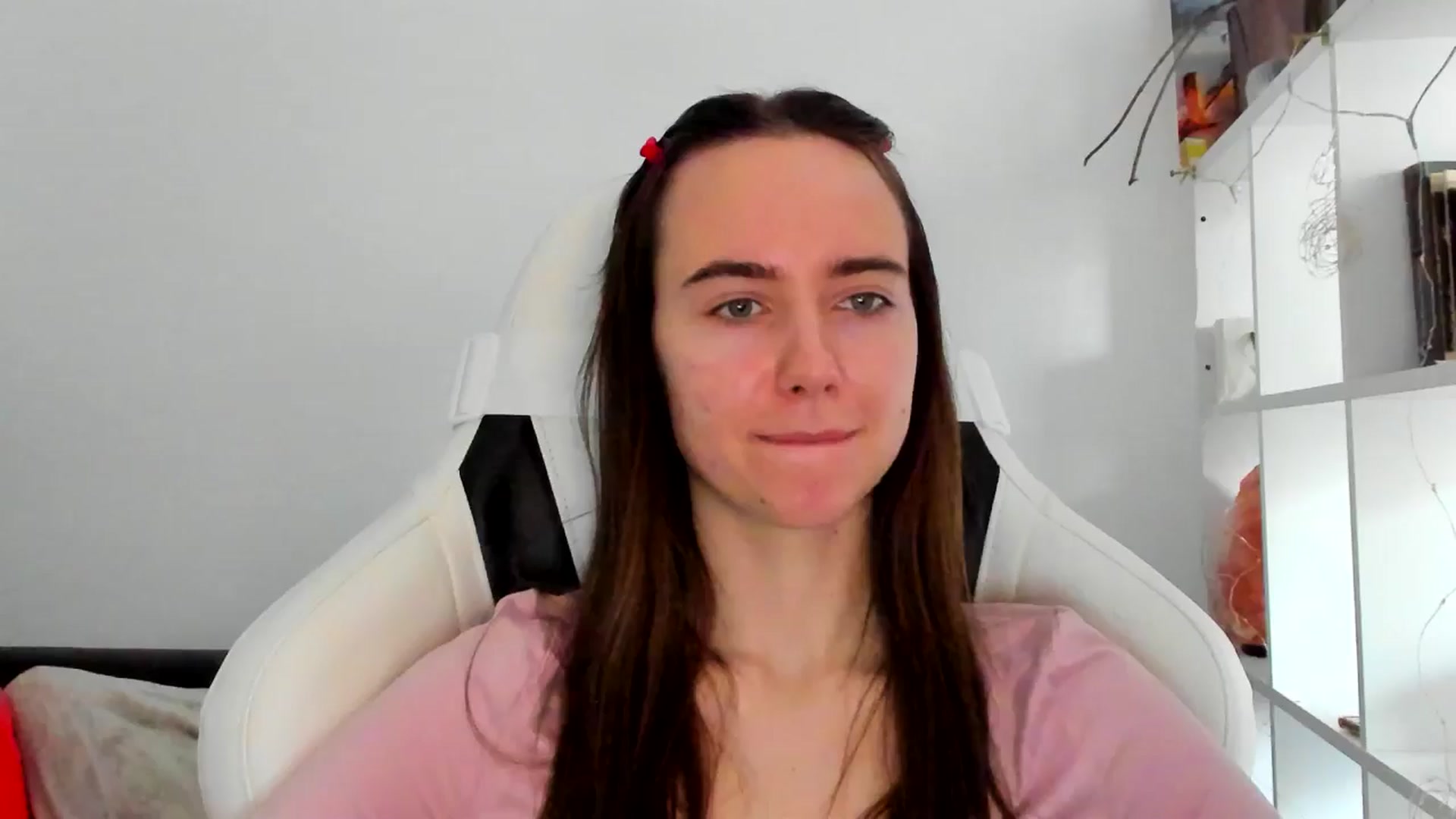Gallery image thumbnail from OhAlisa's myfreecams stream on, 12/13/2025, 13:38 image 15 of 20