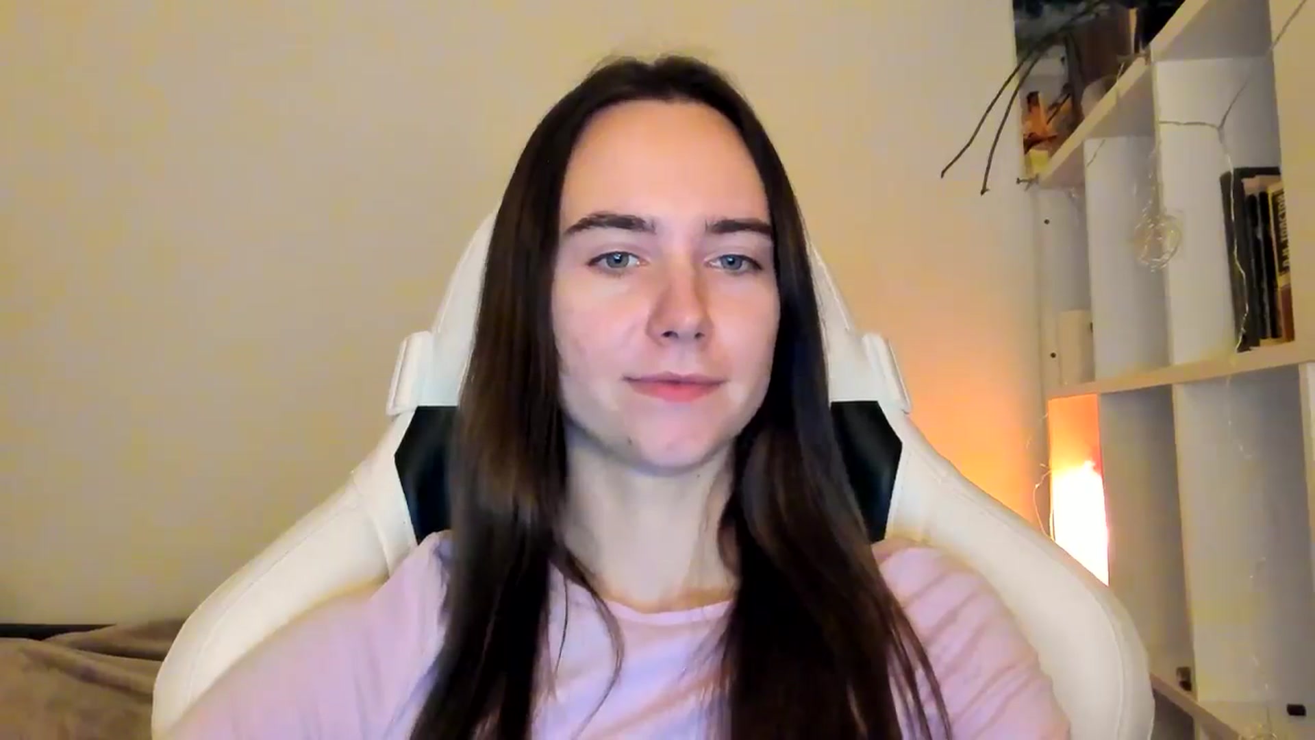 Gallery image thumbnail from OhAlisa's myfreecams stream on, 12/14/2025, 15:43 image 2 of 20
