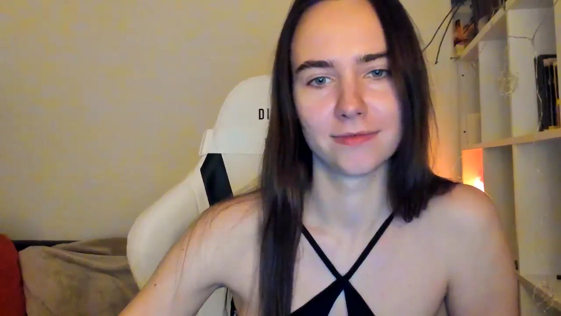 Gallery image thumbnail from OhAlisa's myfreecams stream on, 12/14/2025, 15:43 image 15 of 20