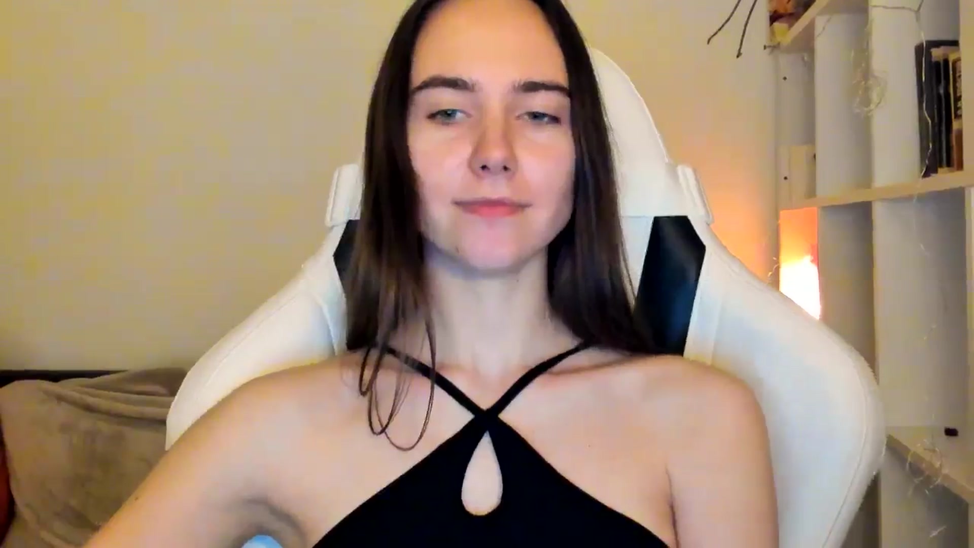 Gallery image thumbnail from OhAlisa's myfreecams stream on, 12/14/2025, 16:40 image 10 of 20