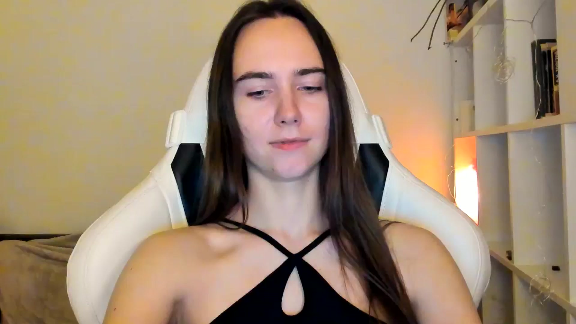 Gallery image thumbnail from OhAlisa's myfreecams stream on, 12/14/2025, 16:40 image 1 of 20