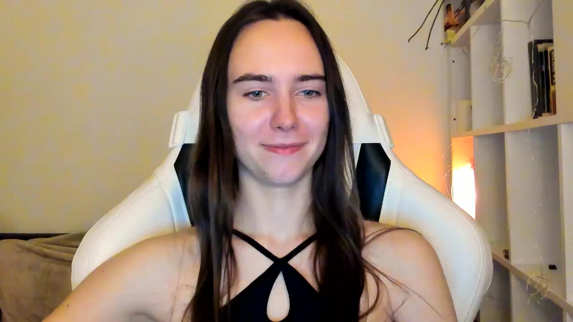 Gallery image thumbnail from OhAlisa's myfreecams stream on, 12/14/2025, 16:40 image 7 of 20