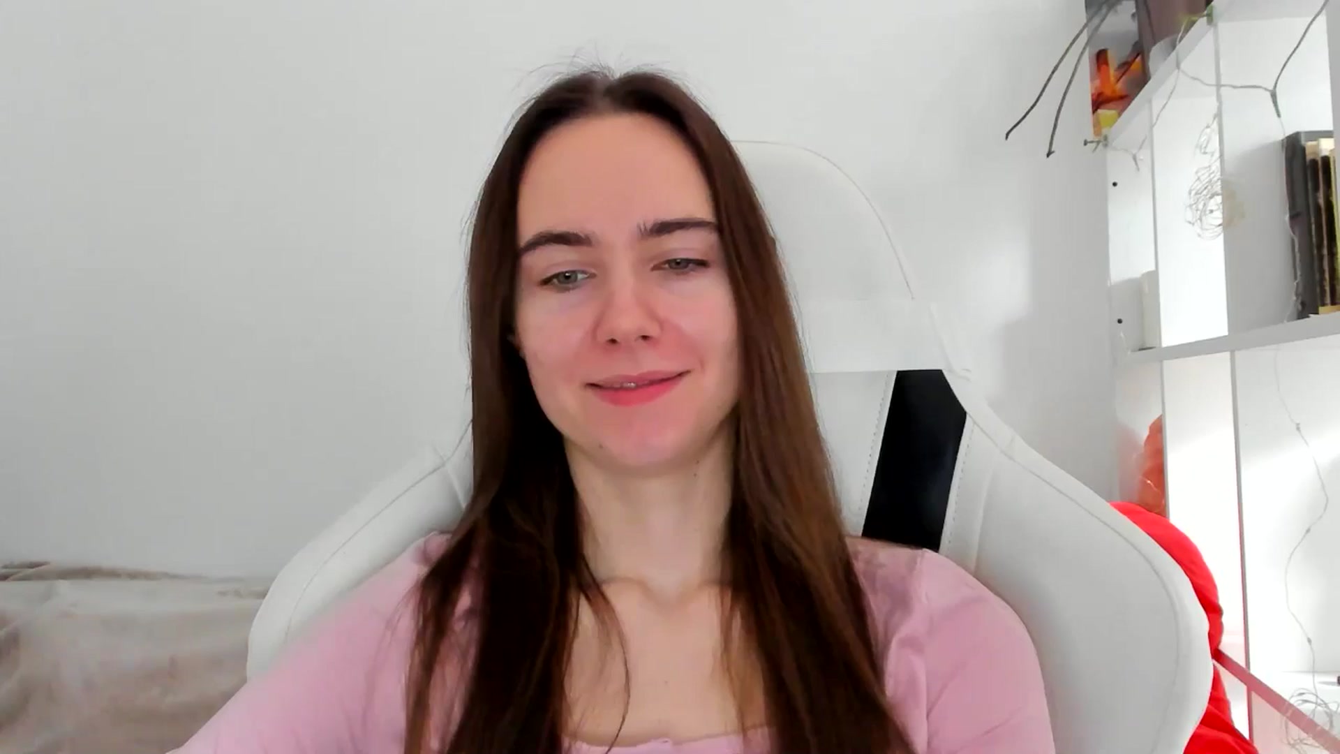 Gallery image thumbnail from OhAlisa's myfreecams stream on, 12/17/2025, 09:55 image 4 of 20