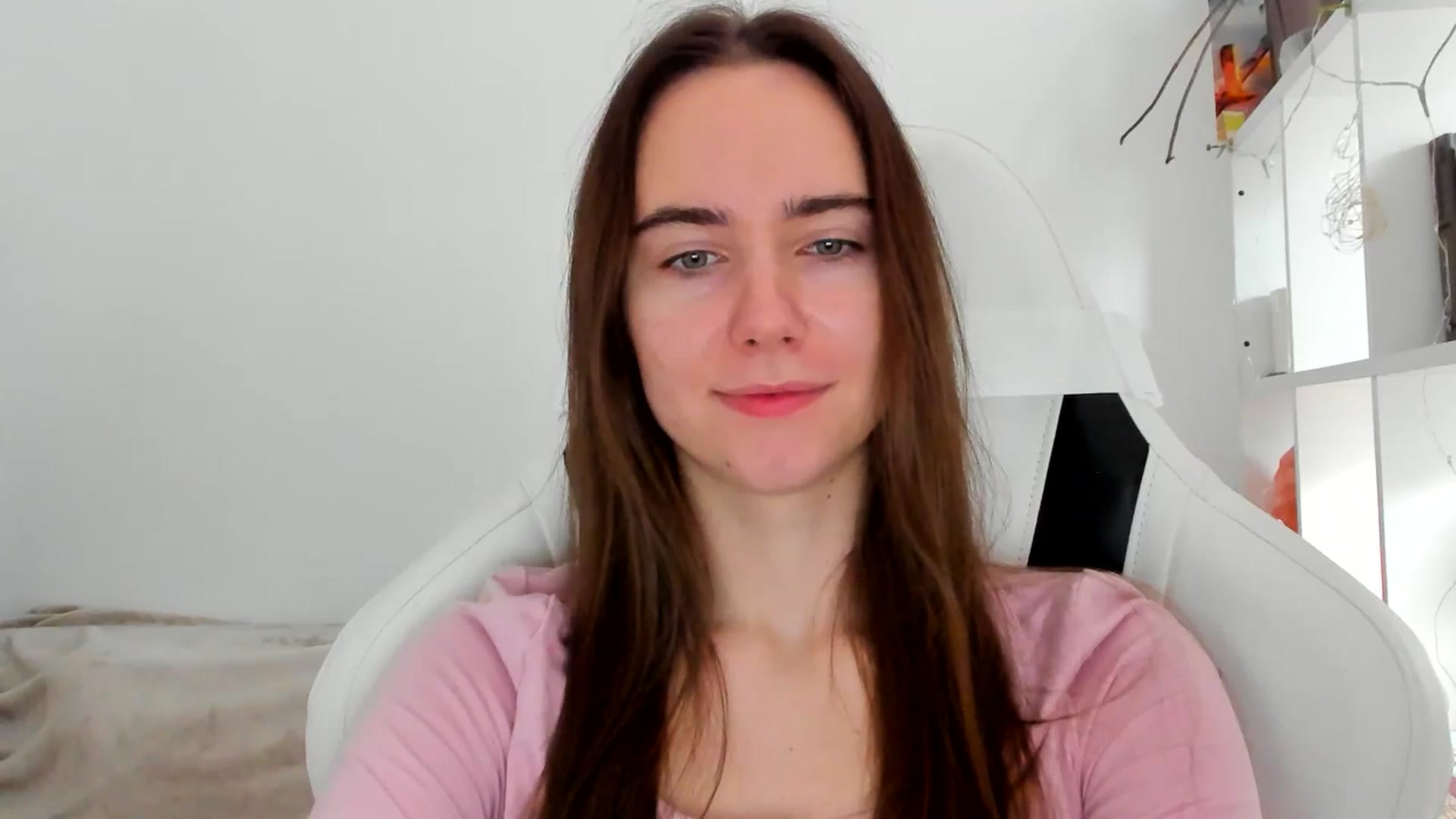 Gallery image thumbnail from OhAlisa's myfreecams stream on, 12/17/2025, 09:55 image 2 of 20
