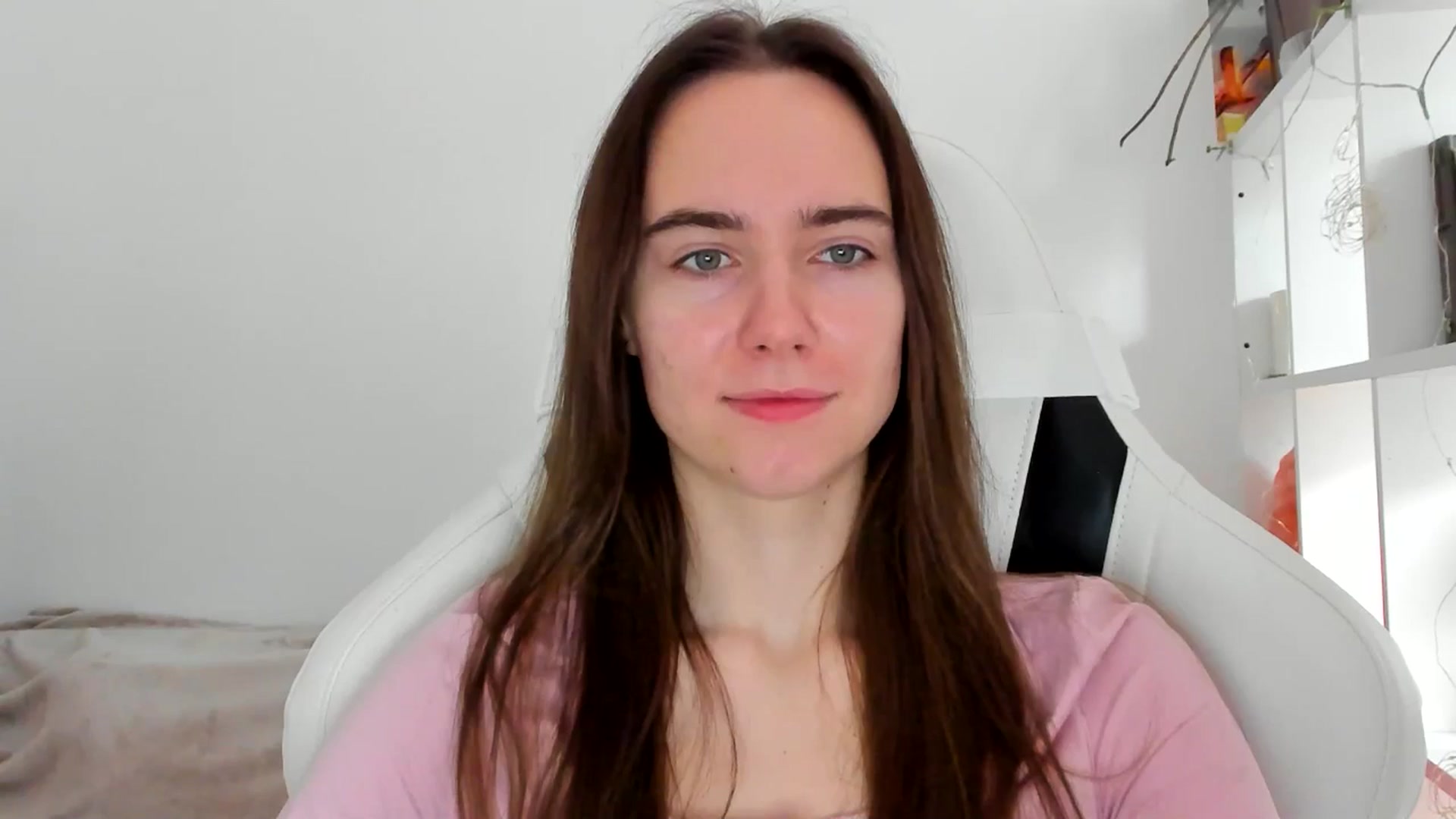 Gallery image thumbnail from OhAlisa's myfreecams stream on, 12/17/2025, 09:55 image 3 of 20