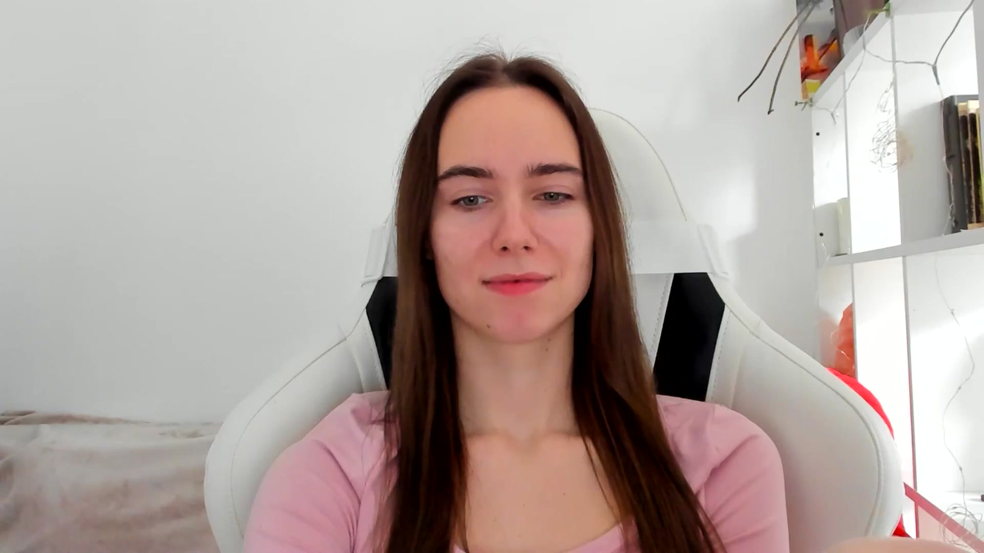 Gallery image thumbnail from OhAlisa's myfreecams stream on, 12/17/2025, 09:55 image 12 of 20