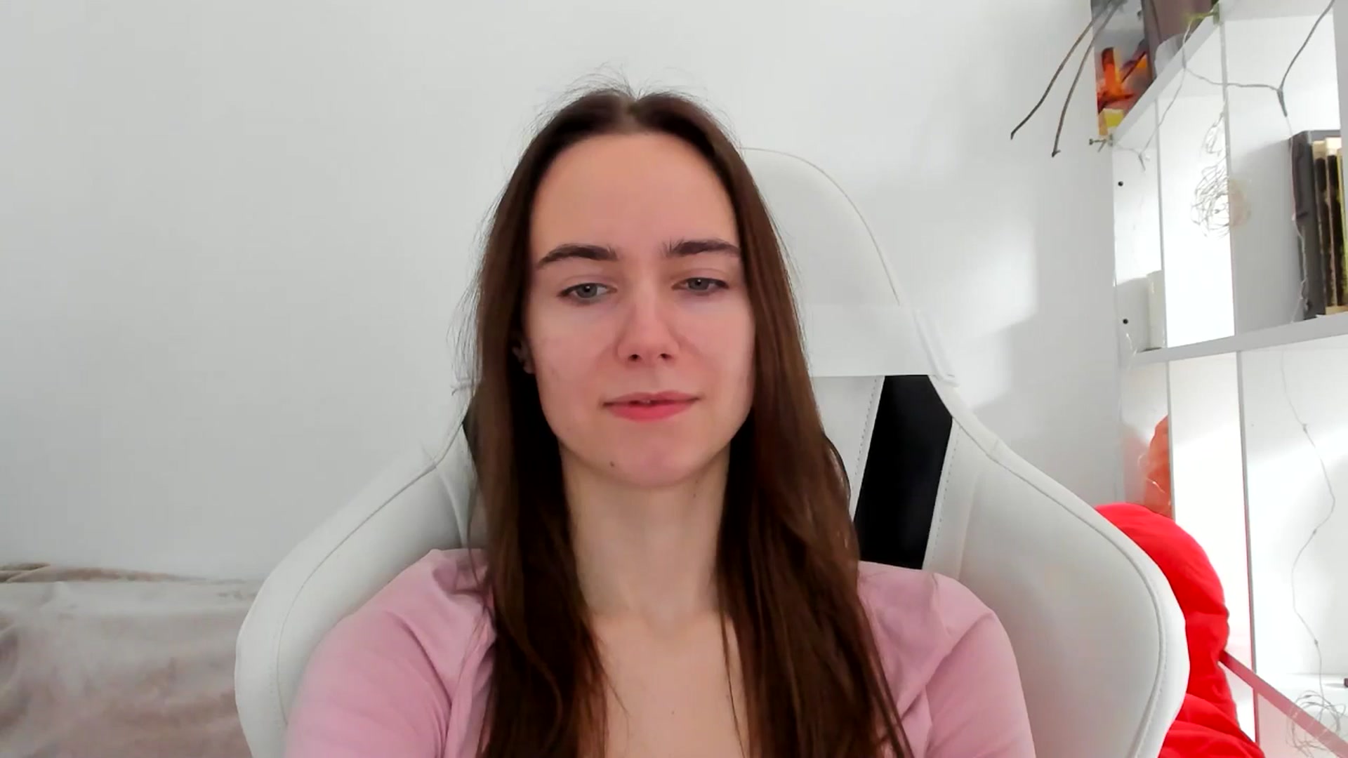 Gallery image thumbnail from OhAlisa's myfreecams stream on, 12/17/2025, 09:55 image 13 of 20