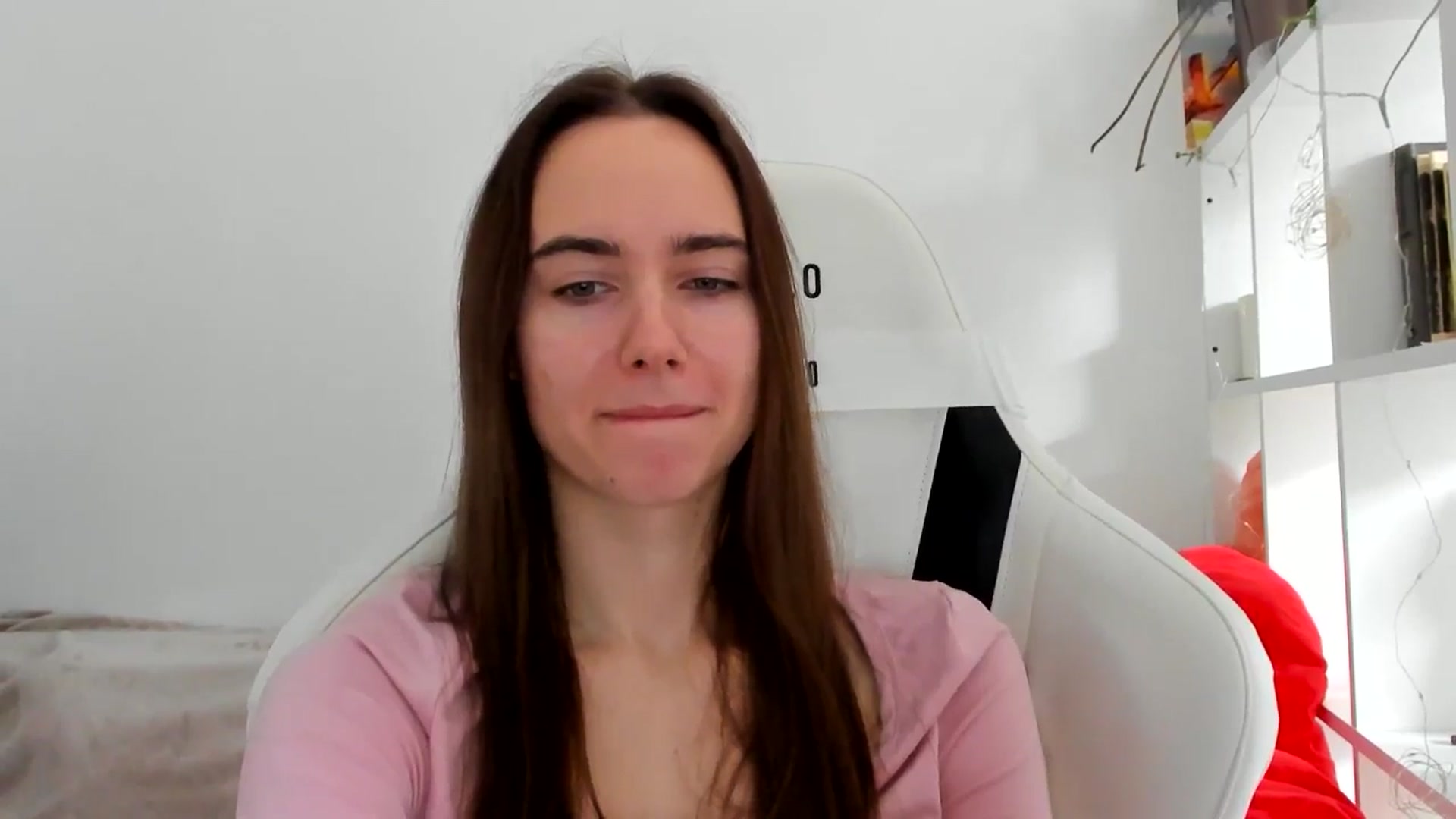 Gallery image thumbnail from OhAlisa's myfreecams stream on, 12/17/2025, 09:55 image 11 of 20