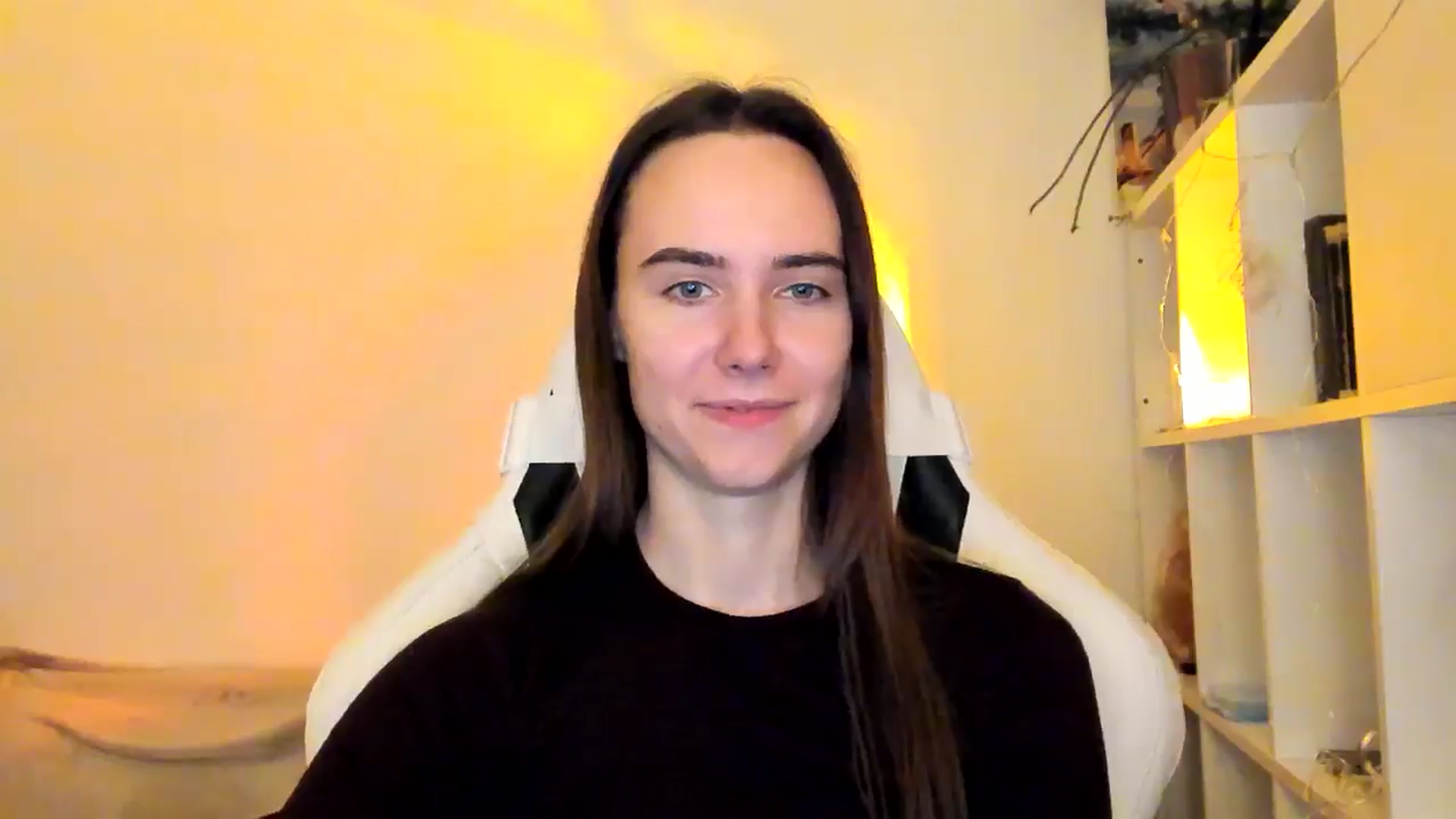 Gallery image thumbnail from OhAlisa's myfreecams stream on, 12/19/2025, 17:28 image 16 of 20