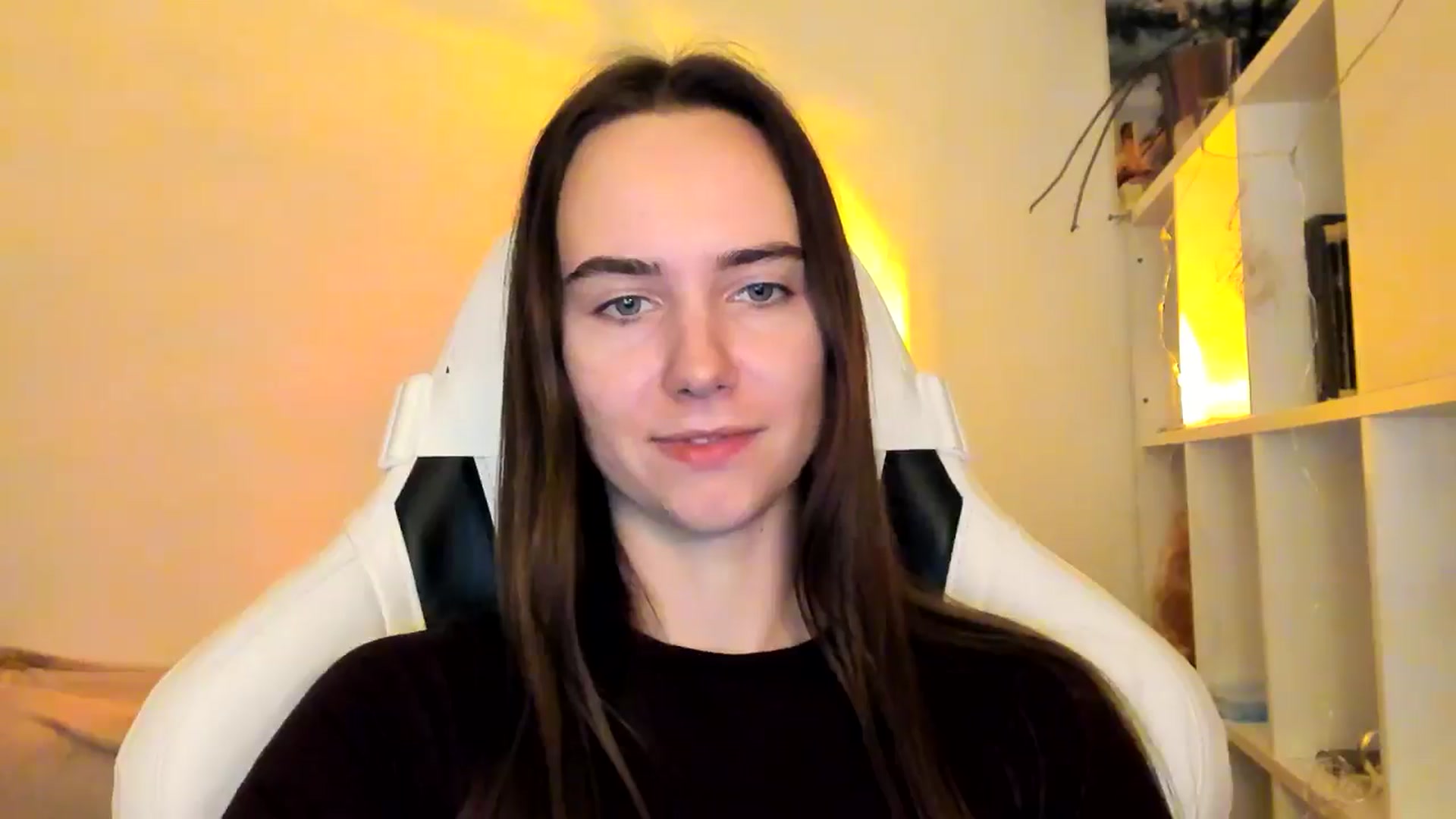 Gallery image thumbnail from OhAlisa's myfreecams stream on, 12/19/2025, 17:28 image 3 of 20