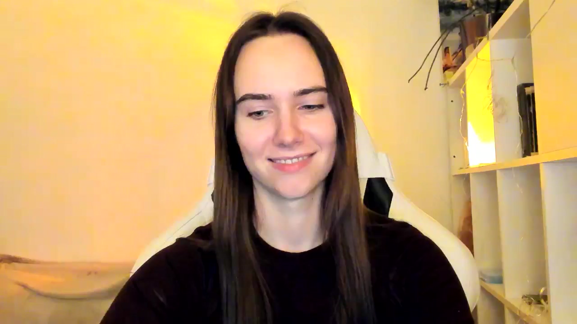 Gallery image thumbnail from OhAlisa's myfreecams stream on, 12/19/2025, 17:28 image 20 of 20