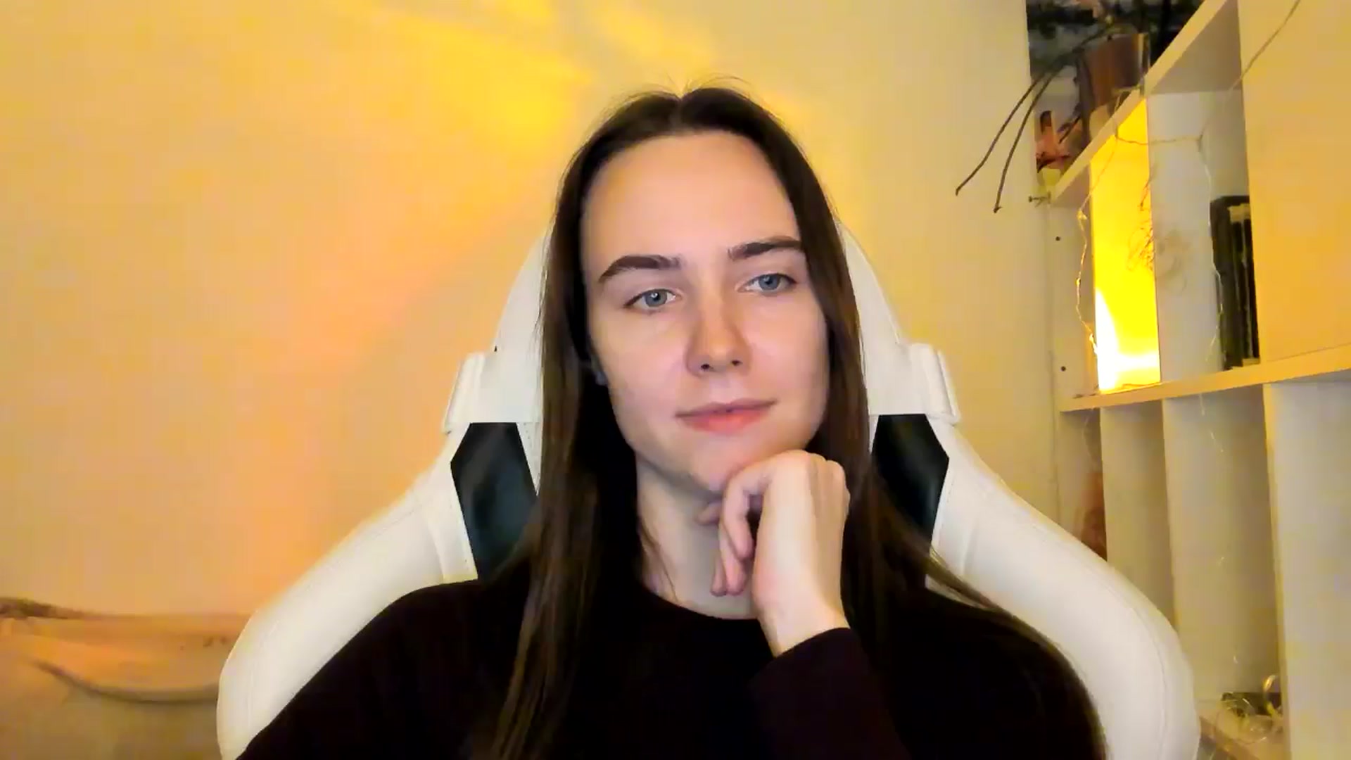 Gallery image thumbnail from OhAlisa's myfreecams stream on, 12/19/2025, 17:28 image 8 of 20