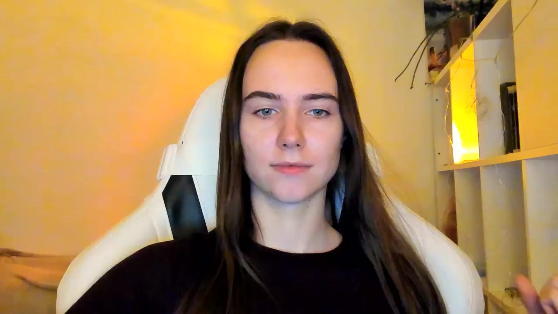 Gallery image thumbnail from OhAlisa's myfreecams stream on, 12/19/2025, 17:28 image 1 of 20