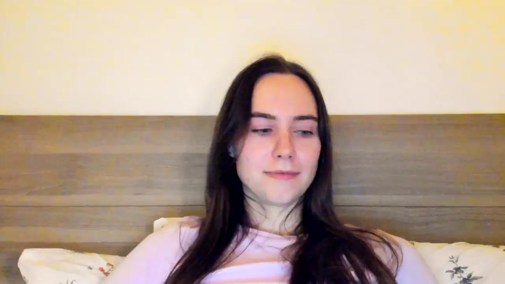 Gallery image thumbnail from OhAlisa's myfreecams stream on, 12/20/2025, 16:51 image 15 of 20