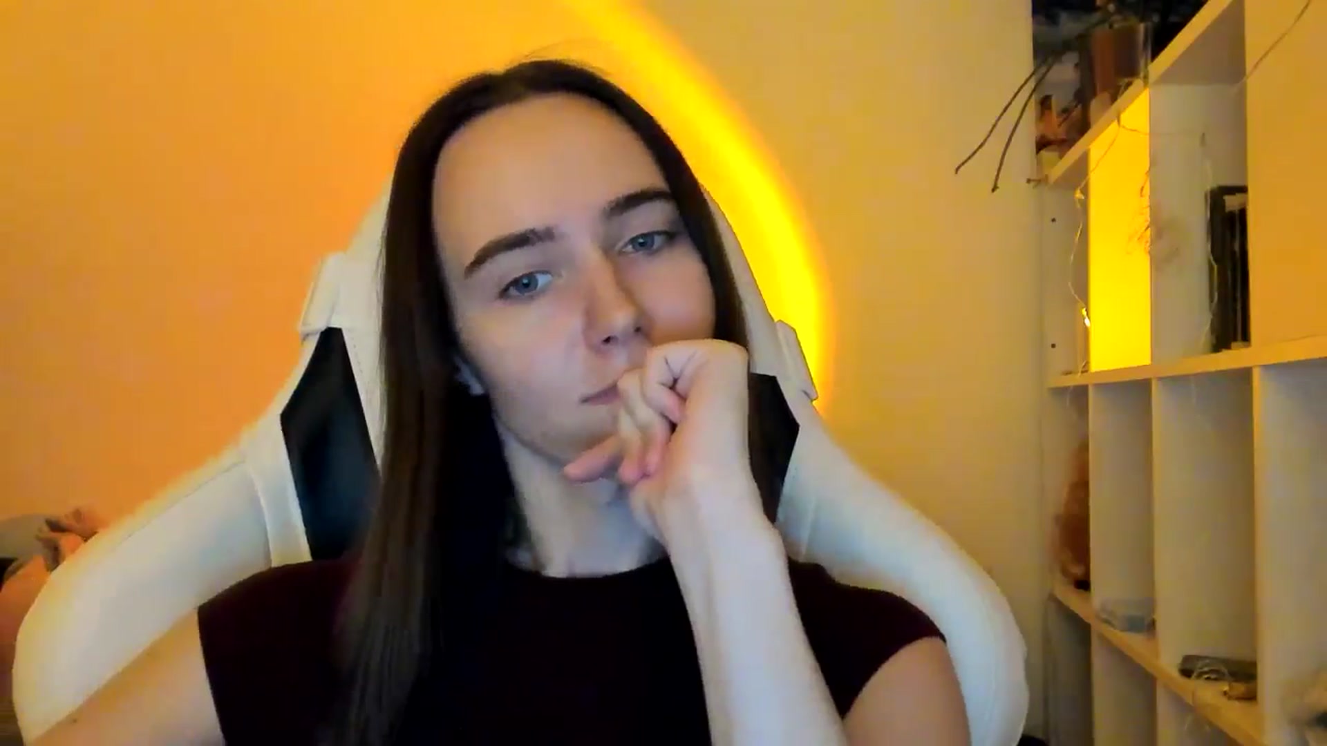 Gallery image thumbnail from OhAlisa's myfreecams stream on, 12/21/2025, 17:33 image 5 of 20