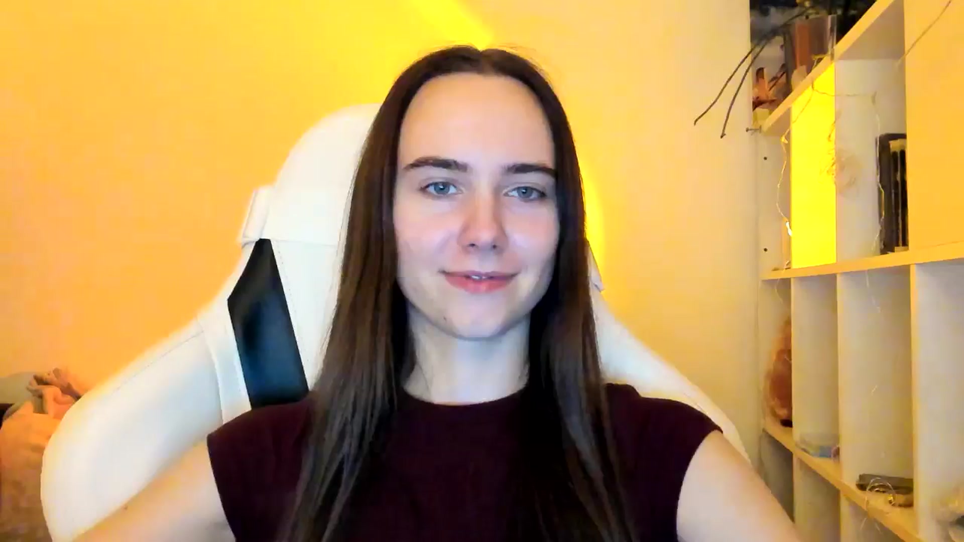 Gallery image thumbnail from OhAlisa's myfreecams stream on, 12/21/2025, 17:33 image 6 of 20