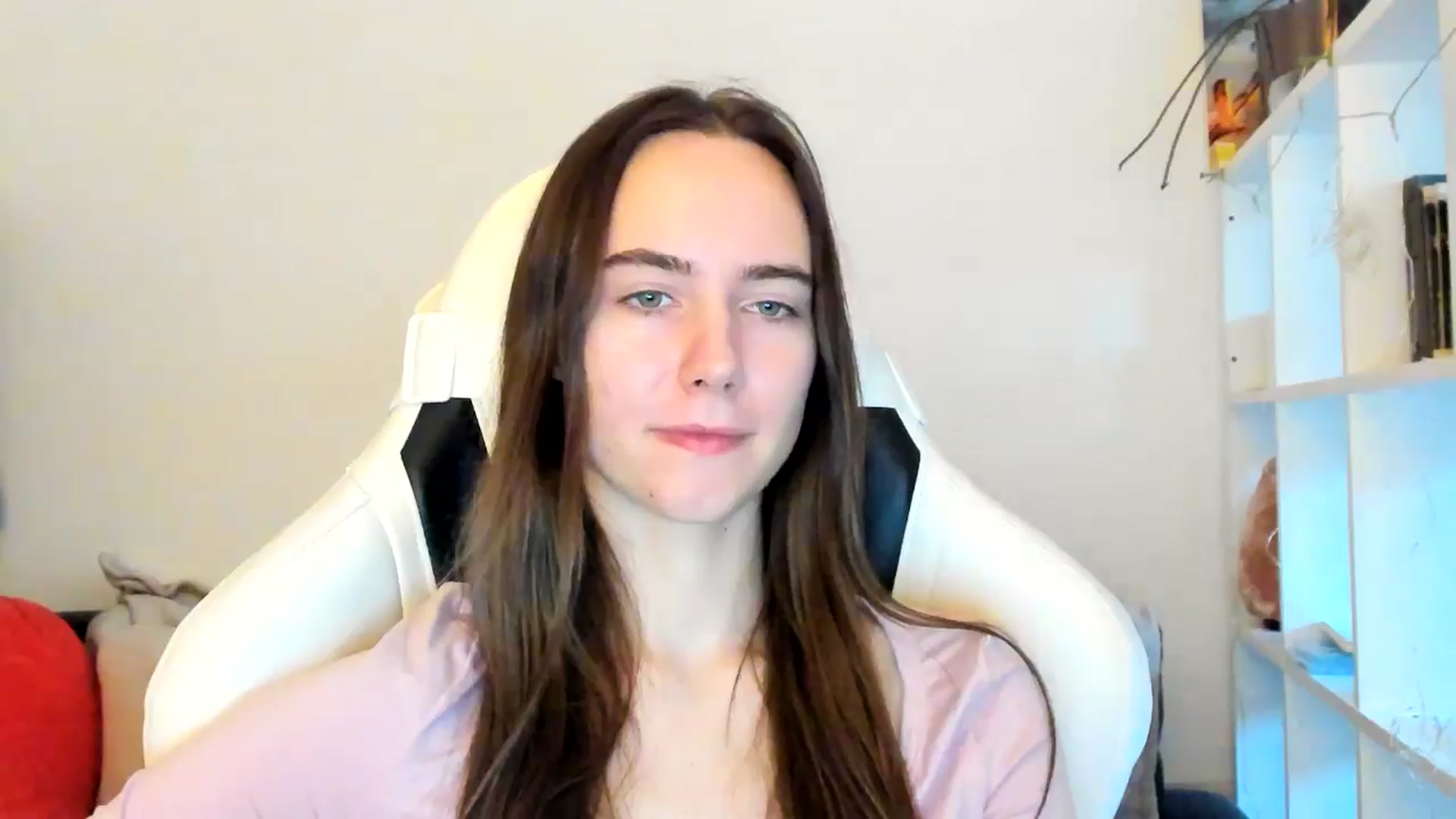 Gallery image thumbnail from OhAlisa's myfreecams stream on, 12/22/2025, 14:11 image 12 of 20