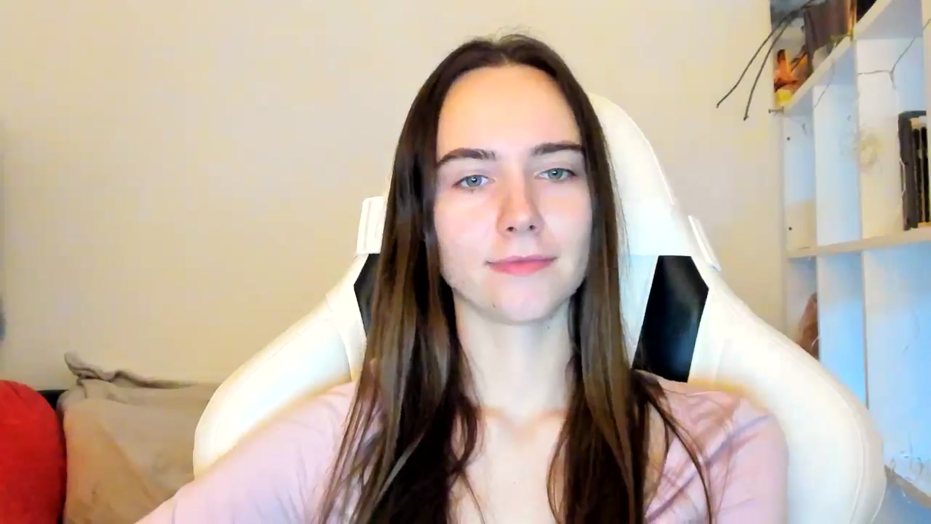 Gallery image thumbnail from OhAlisa's myfreecams stream on, 12/22/2025, 14:23 image 9 of 20