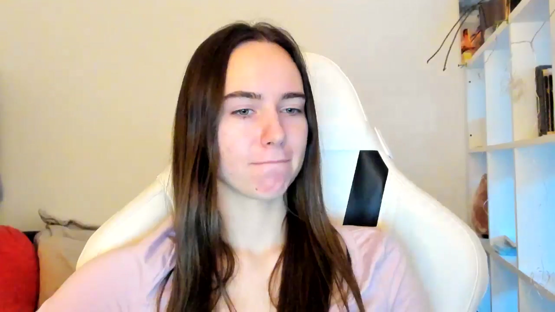 Gallery image thumbnail from OhAlisa's myfreecams stream on, 12/22/2025, 14:23 image 4 of 20