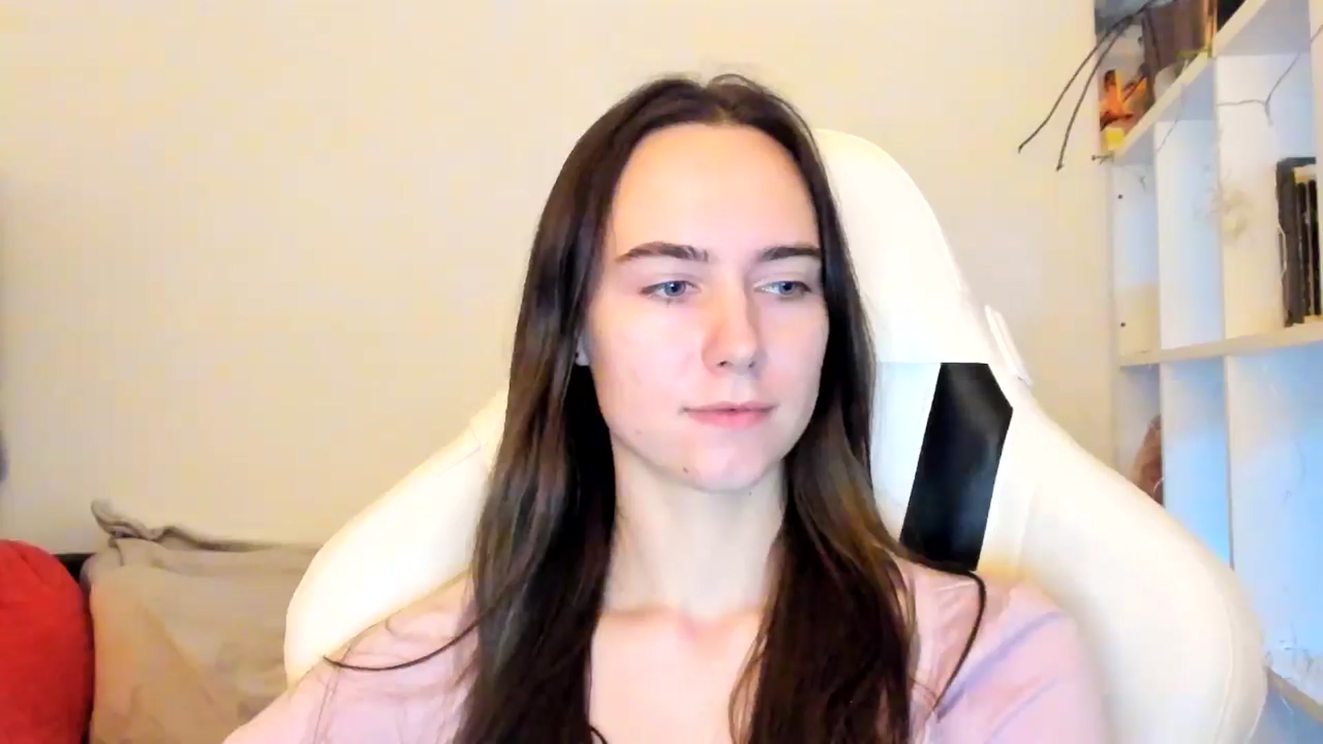 Gallery image thumbnail from OhAlisa's myfreecams stream on, 12/22/2025, 14:23 image 19 of 20