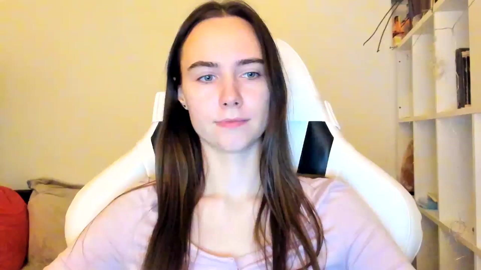 Gallery image thumbnail from OhAlisa's myfreecams stream on, 12/22/2025, 16:33 image 1 of 20
