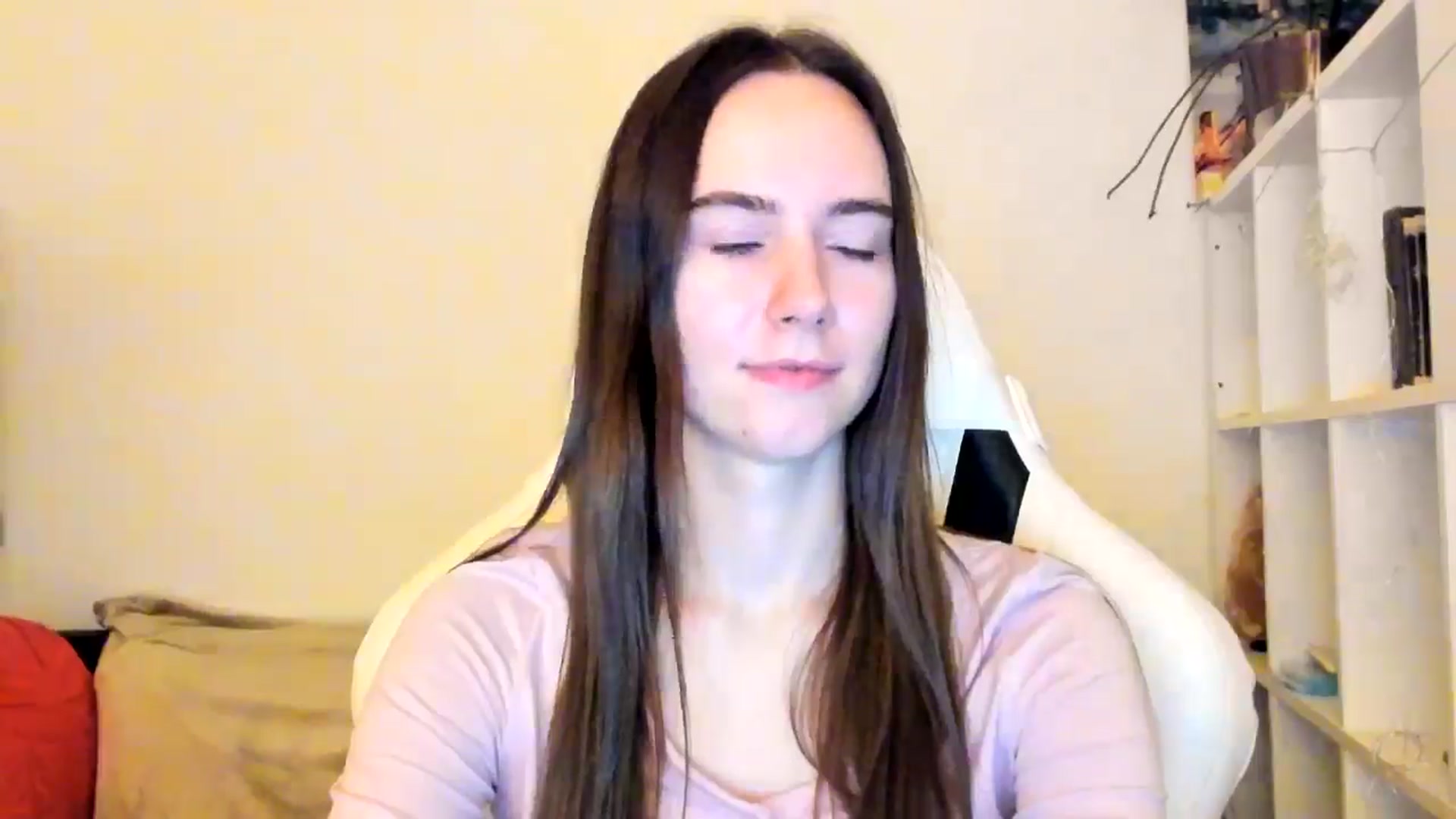 Gallery image thumbnail from OhAlisa's myfreecams stream on, 12/22/2025, 16:33 image 17 of 20