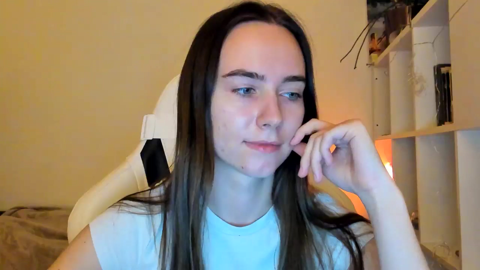 Gallery image thumbnail from OhAlisa's myfreecams stream on, 12/23/2025, 17:28 image 15 of 20