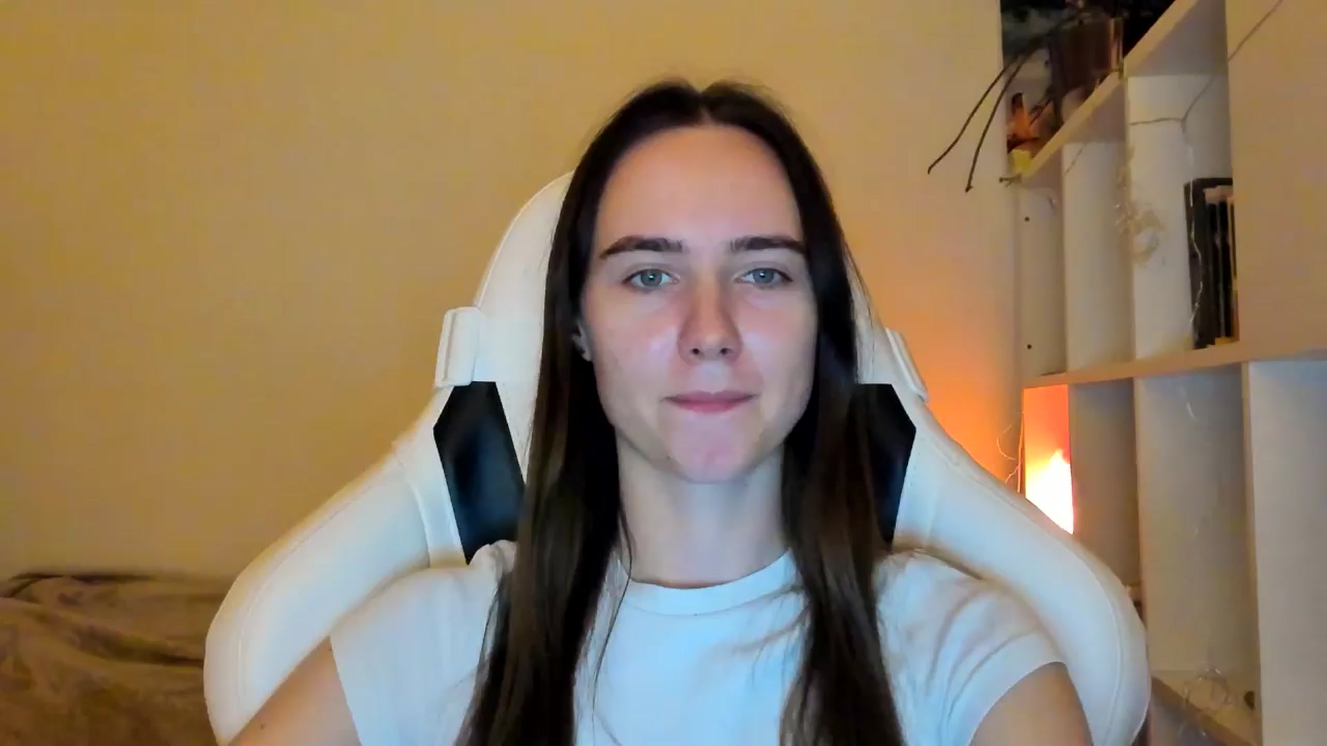 Gallery image thumbnail from OhAlisa's myfreecams stream on, 12/23/2025, 17:28 image 1 of 20