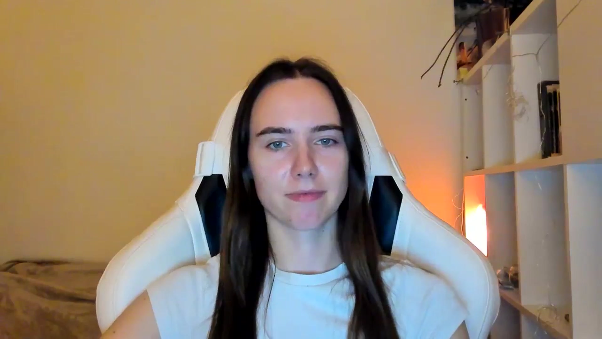 Gallery image thumbnail from OhAlisa's myfreecams stream on, 12/23/2025, 17:28 image 4 of 20