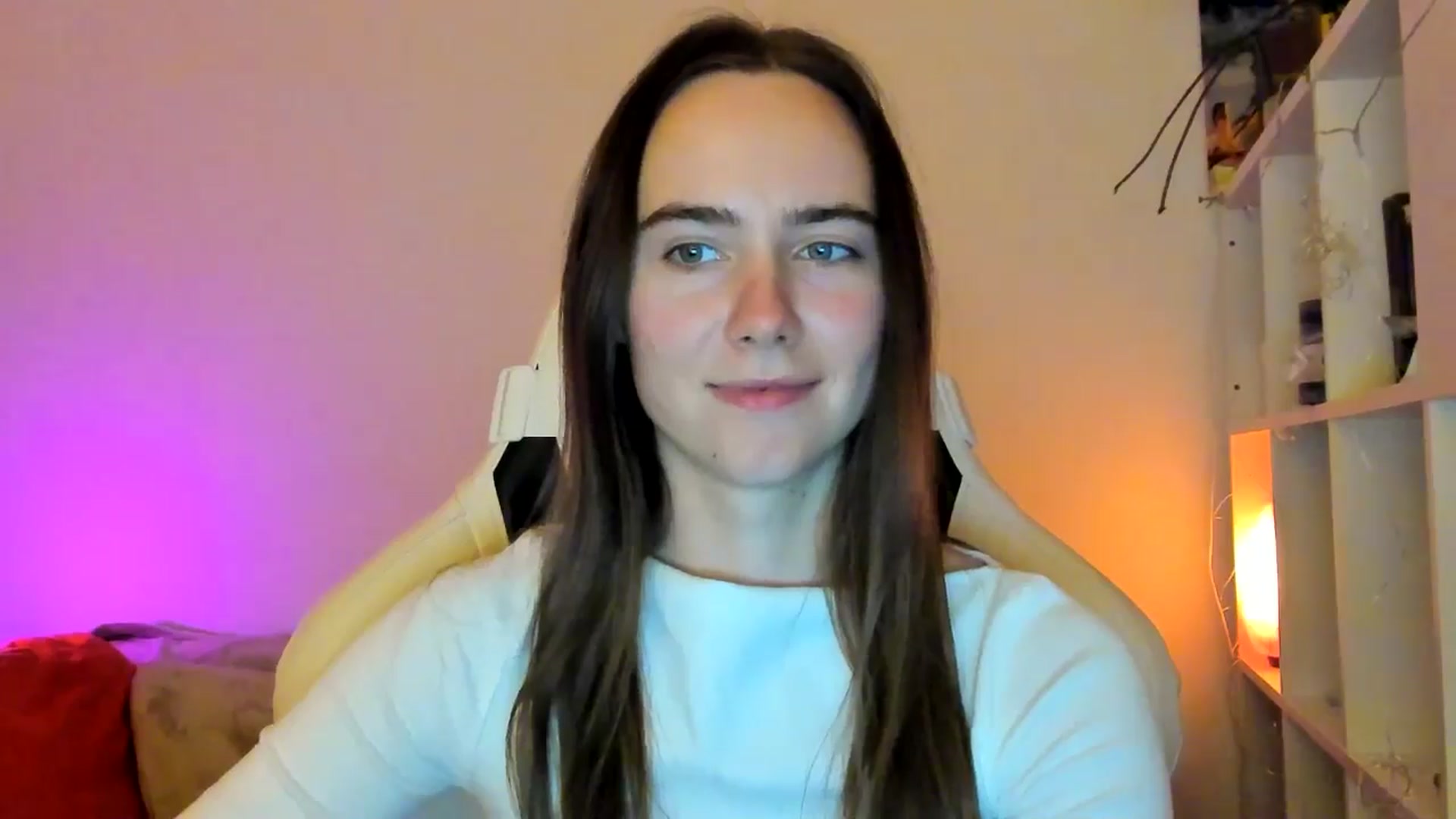 Gallery image thumbnail from OhAlisa's myfreecams stream on, 01/06/2026, 17:37 image 6 of 20